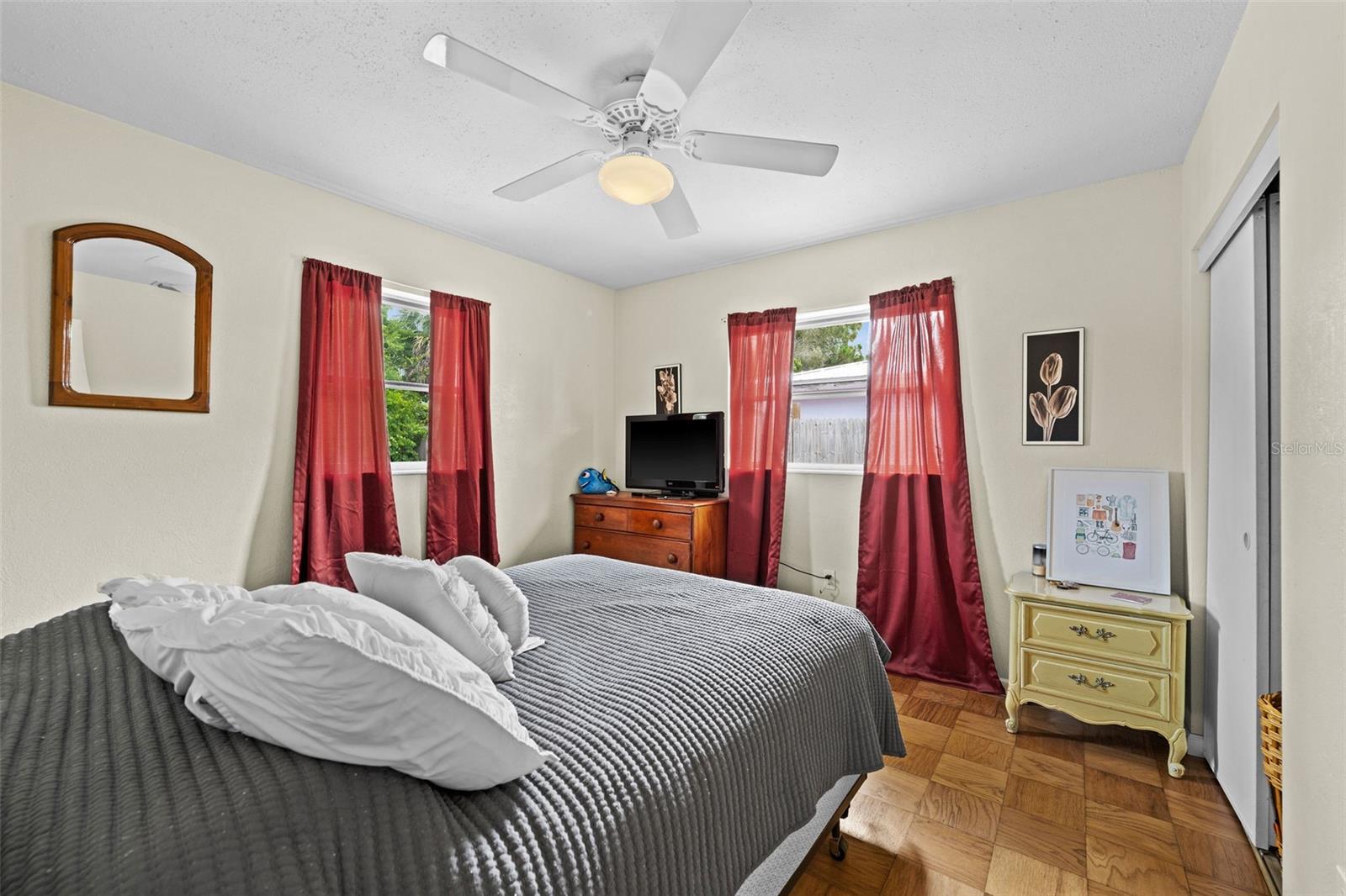 2825 PARANDOR PL