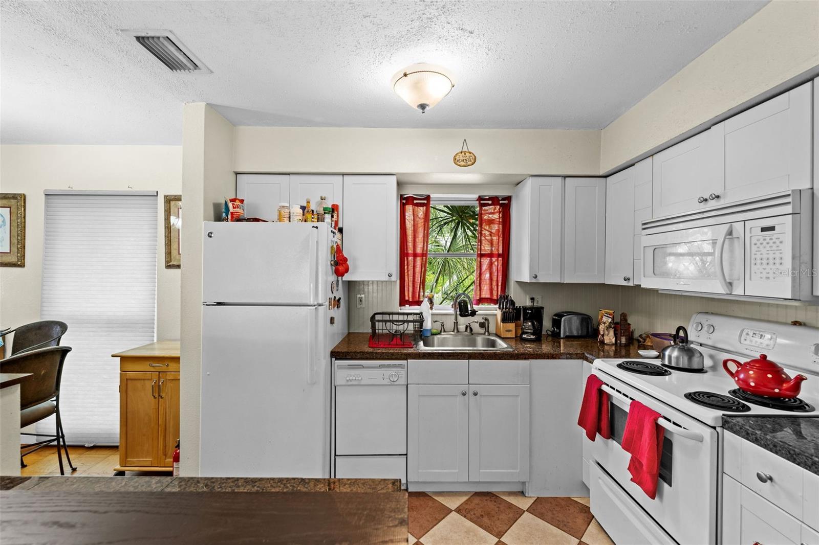 2825 PARANDOR PL