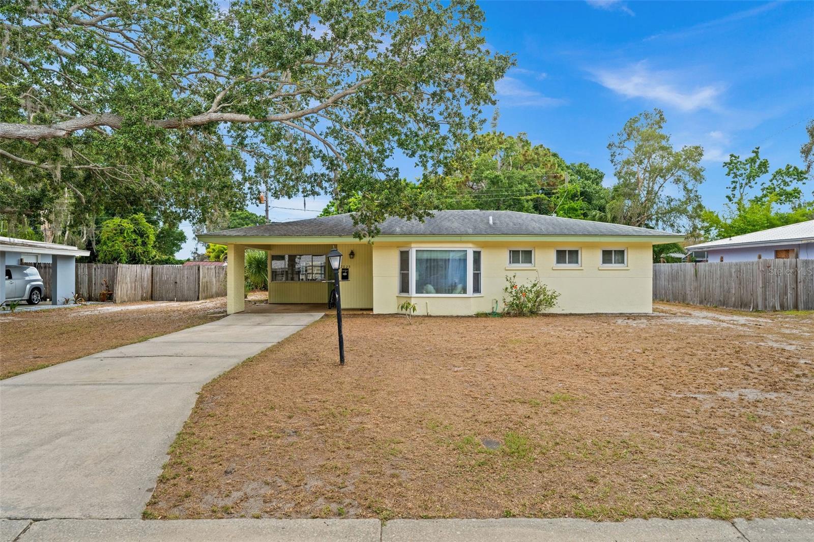 2825 PARANDOR PL