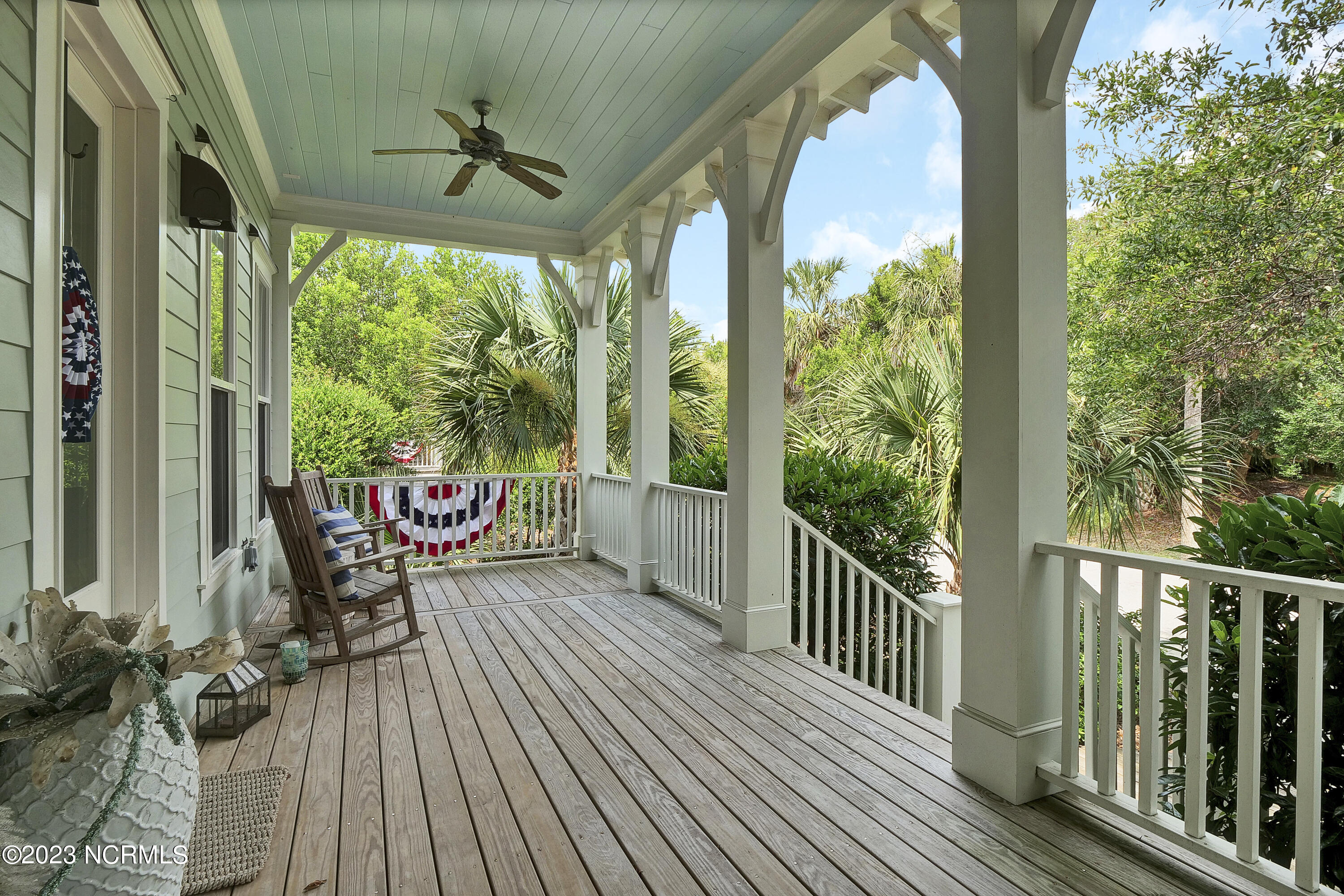 206 SE Beach Drive