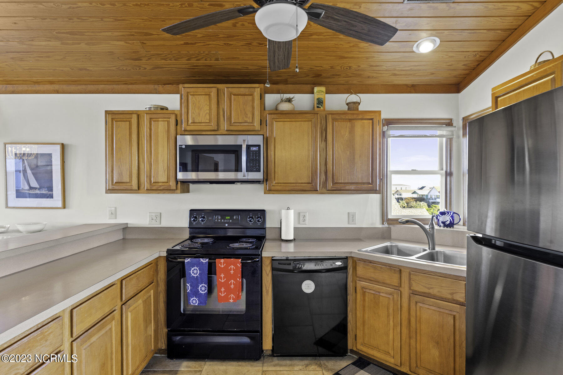 2702 W Pelican Drive