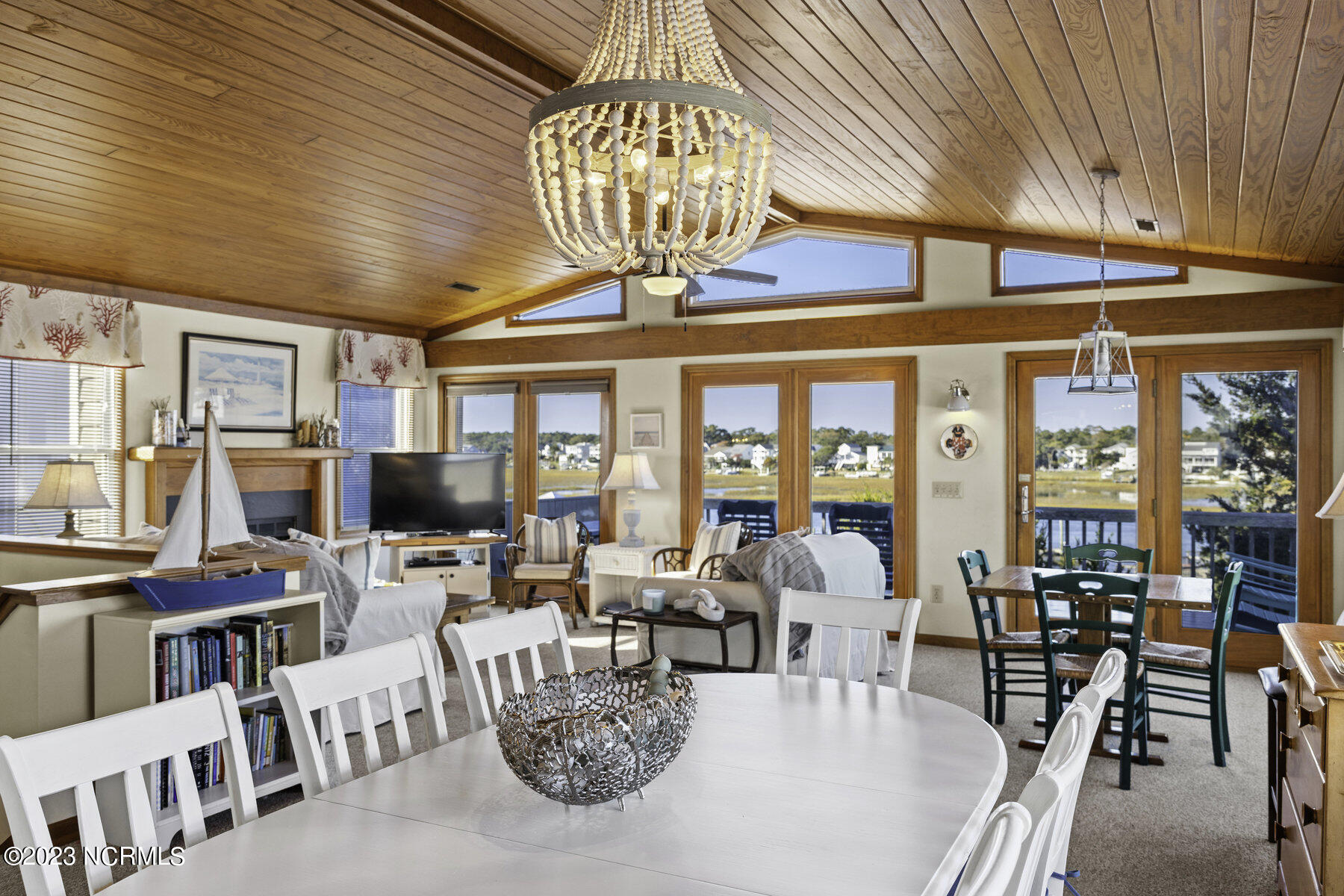 2702 W Pelican Drive