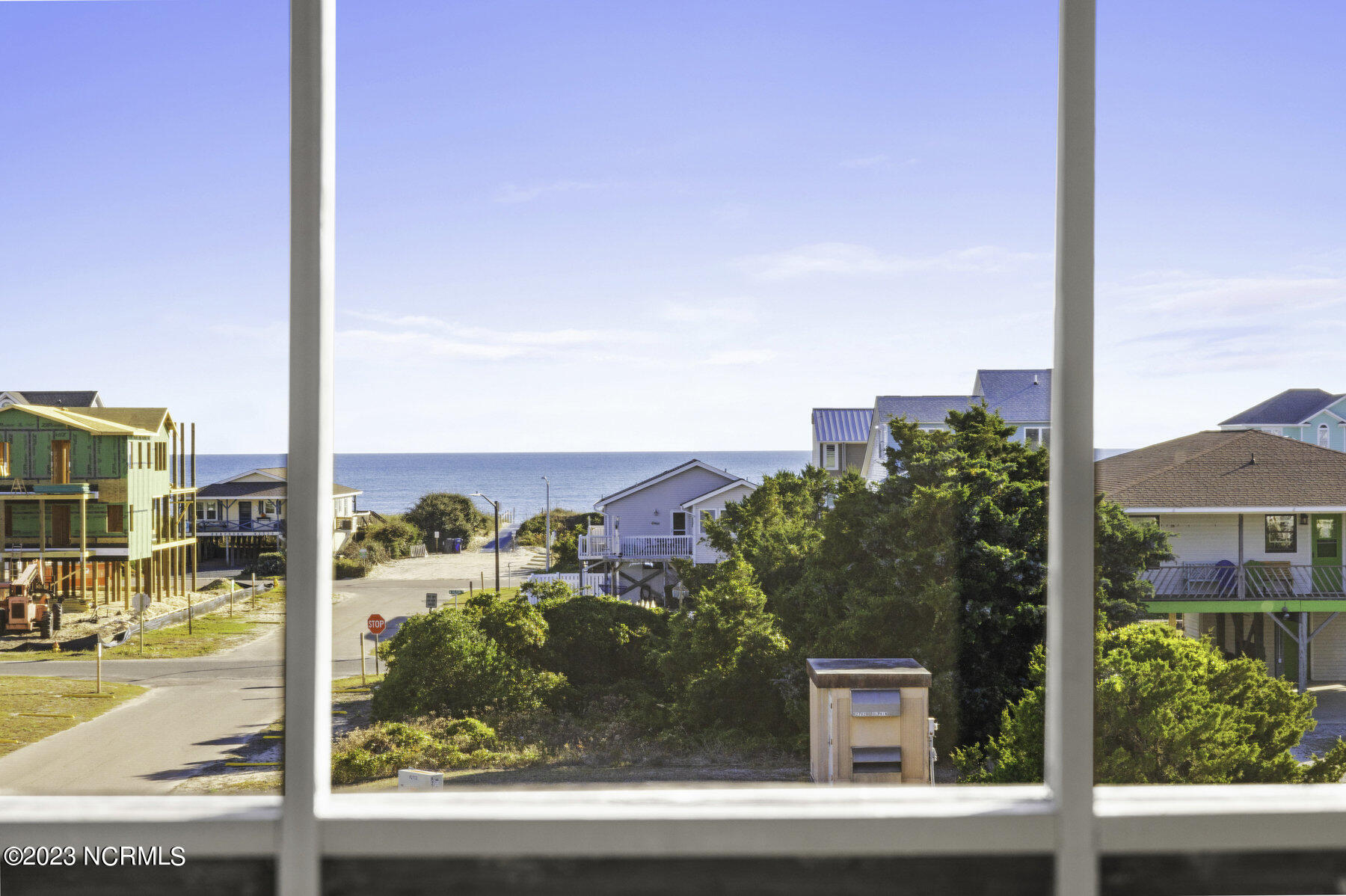 2702 W Pelican Drive