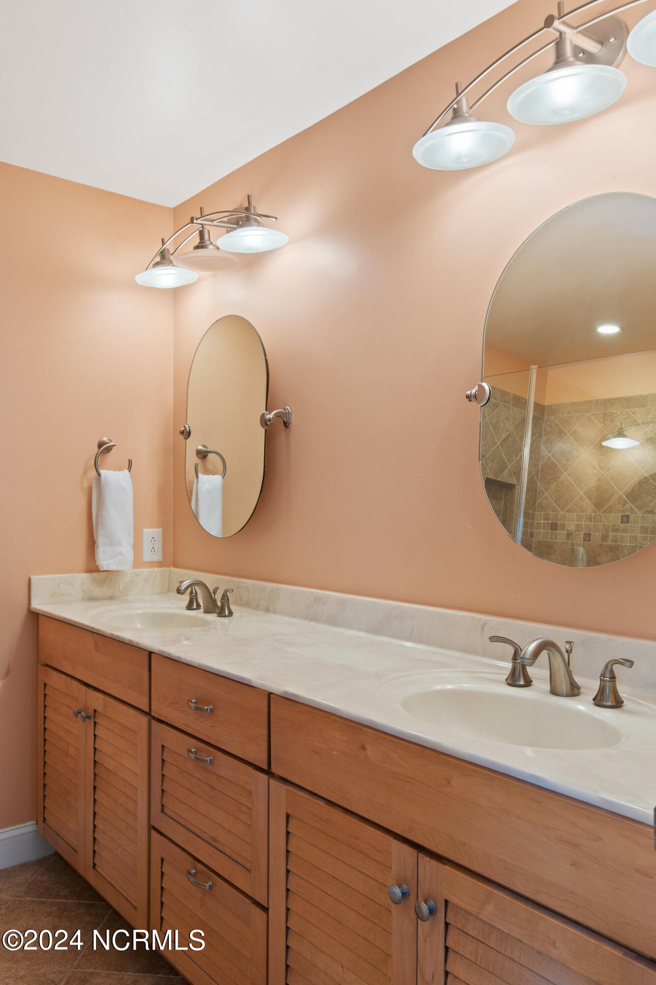 24 Mourning Warbler Trail