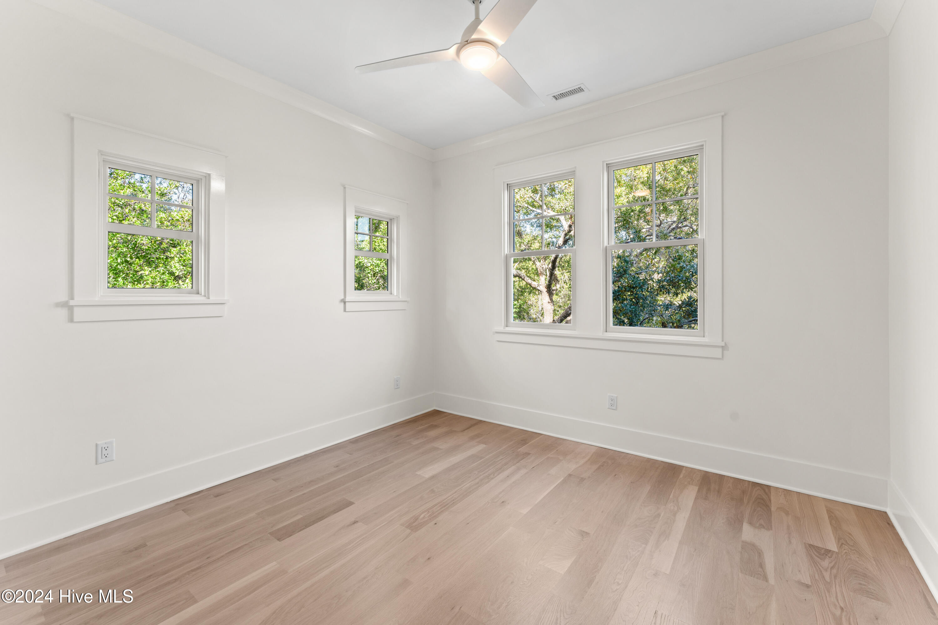 554 Chicamacomico Way