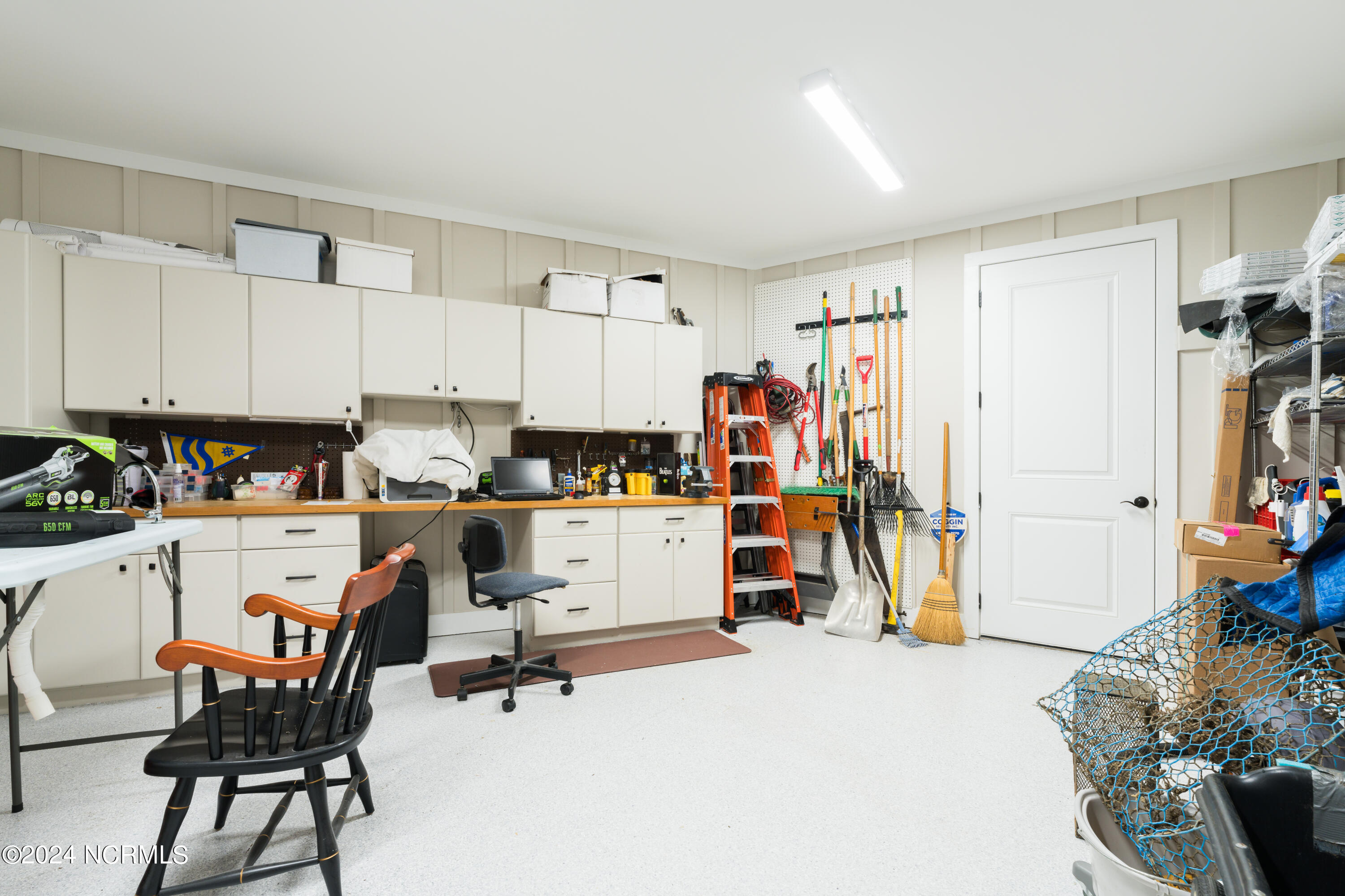 2544 Mariners Way SE