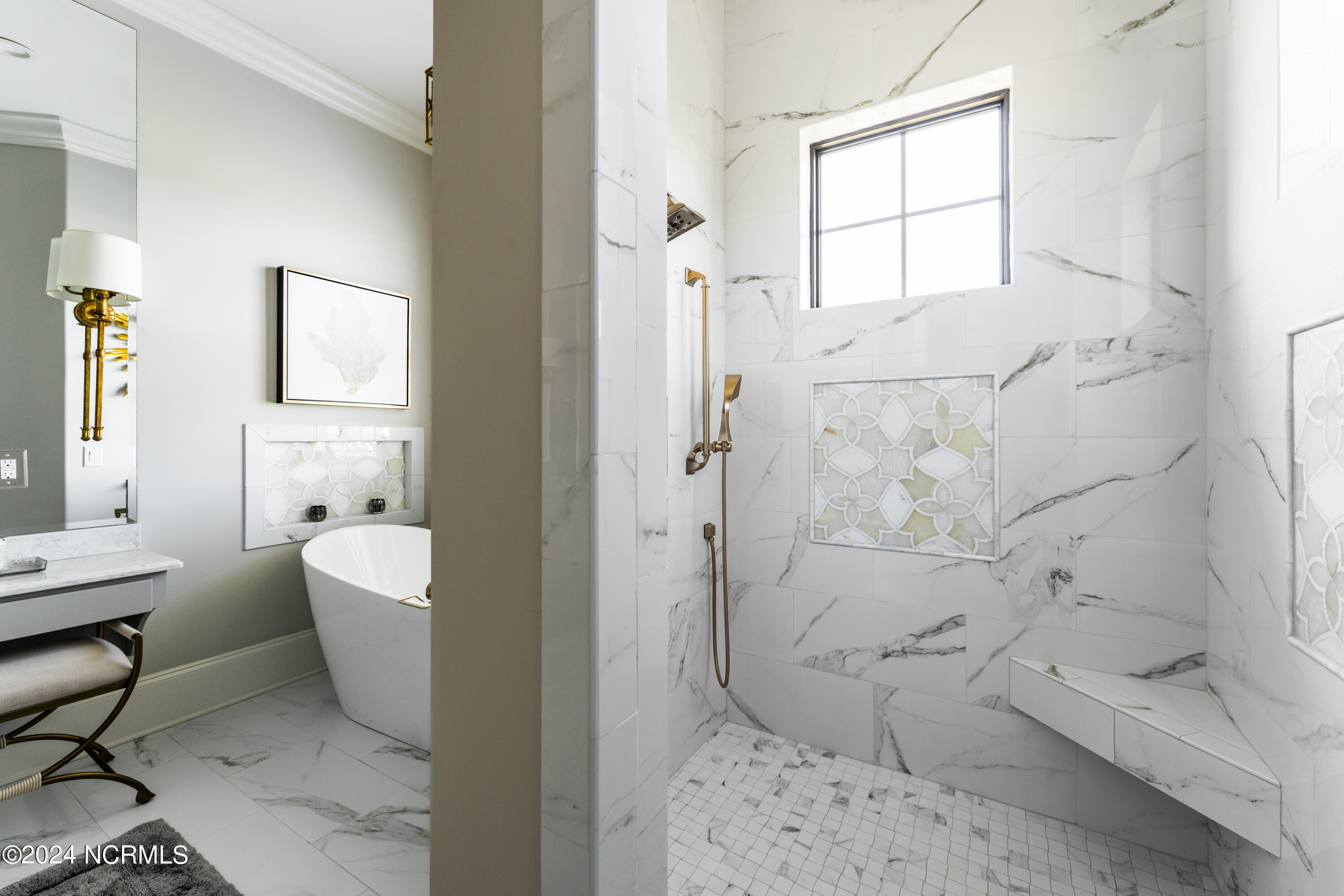 2544 Mariners Way SE