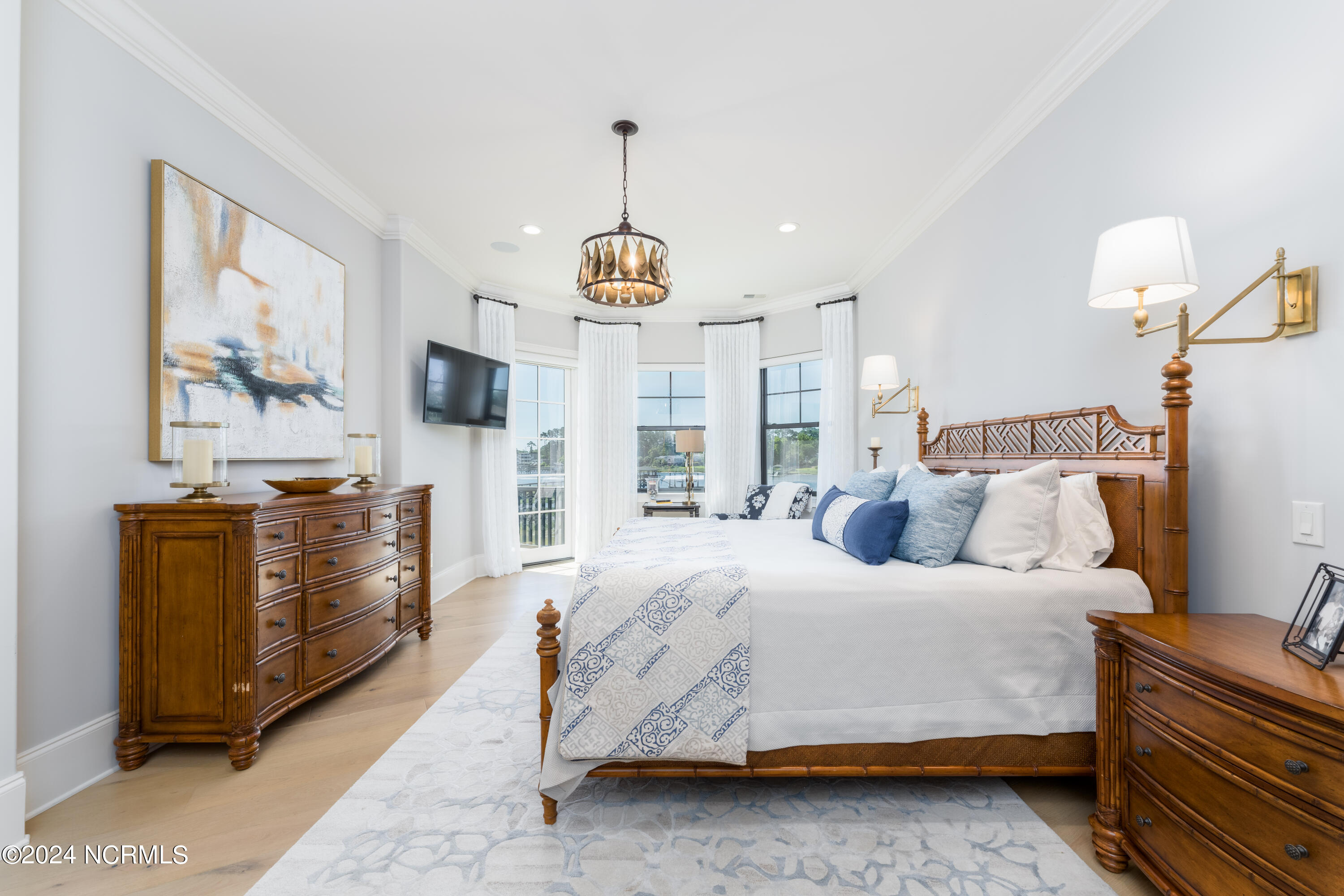 2544 Mariners Way SE