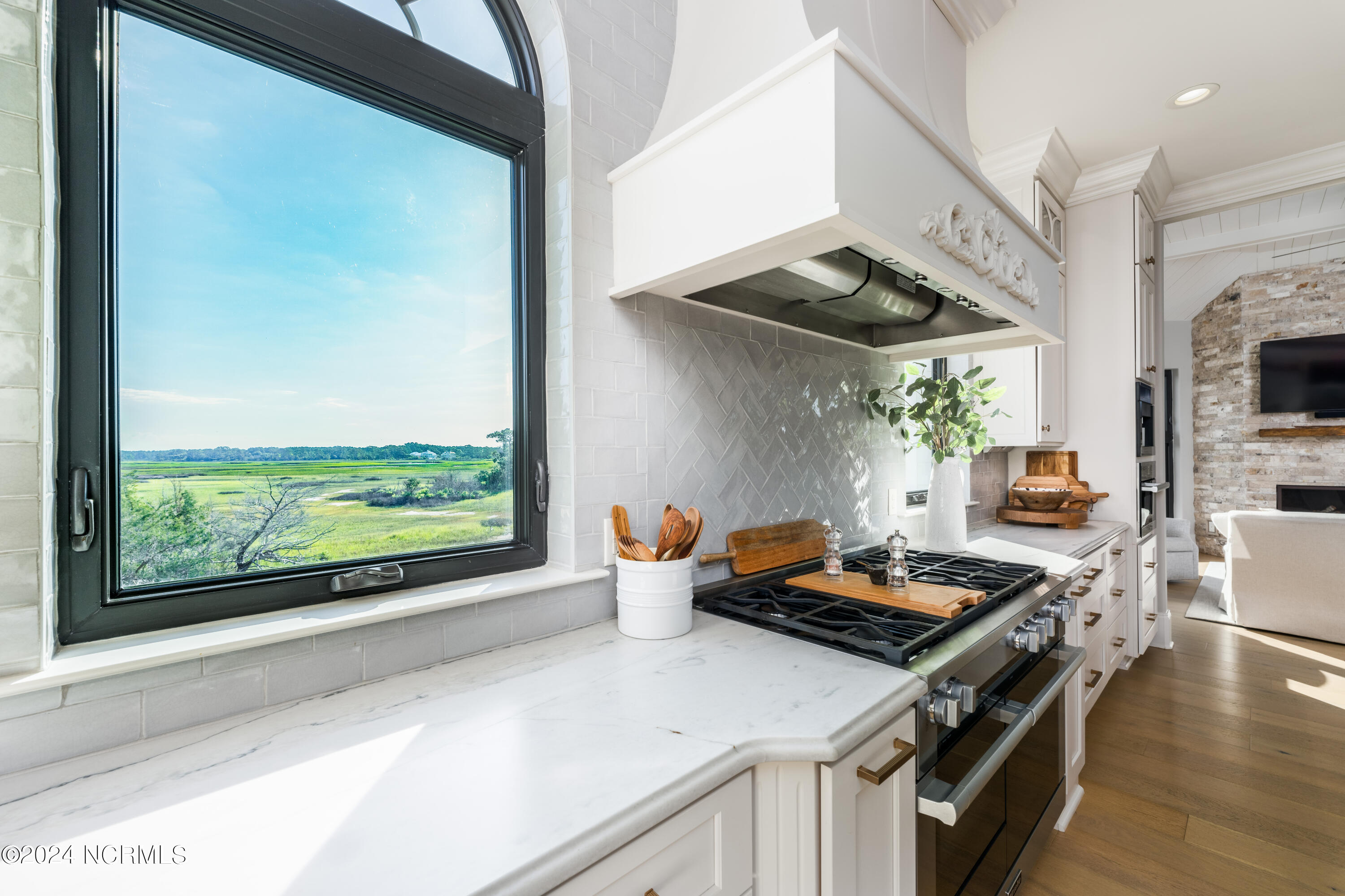 2544 Mariners Way SE