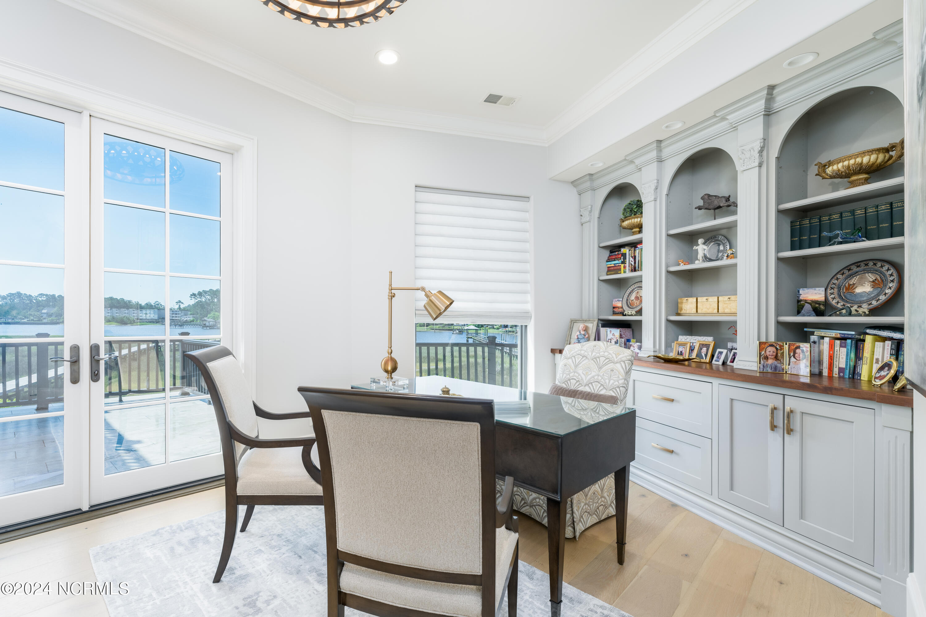 2544 Mariners Way SE