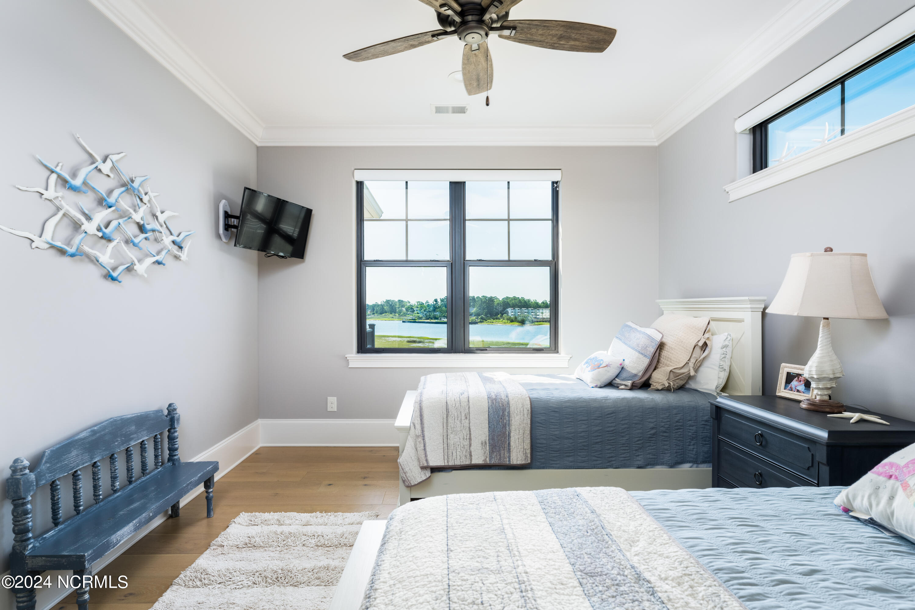 2544 Mariners Way SE