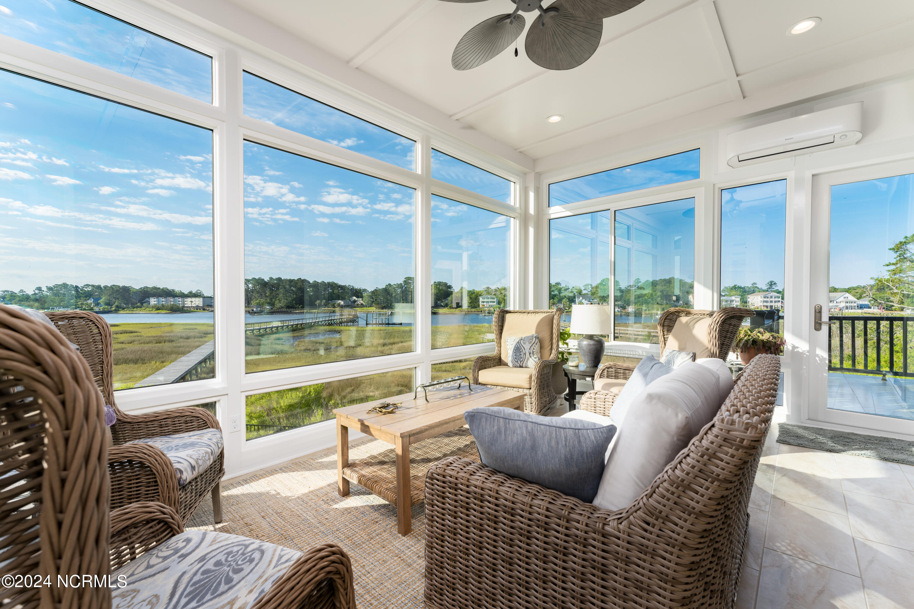 2544 Mariners Way SE