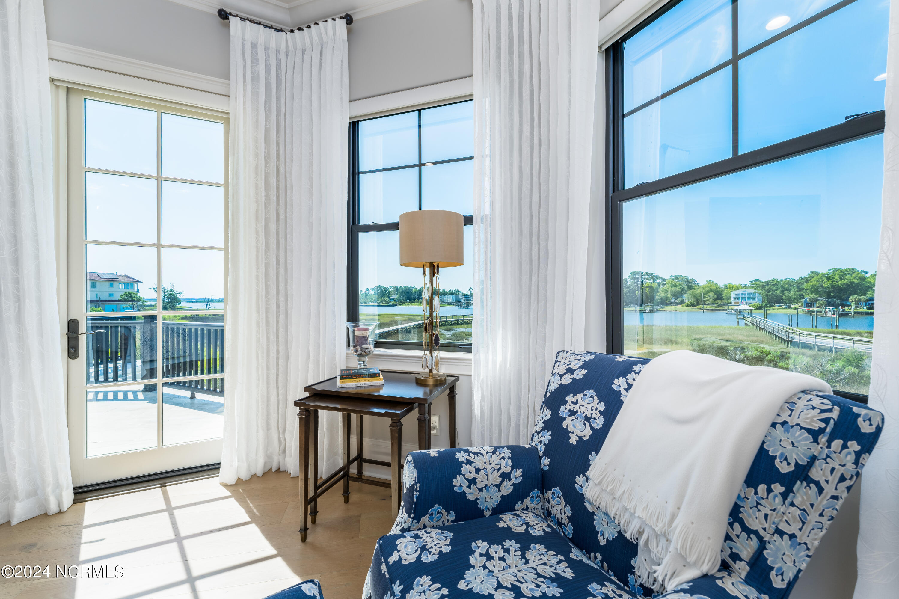 2544 Mariners Way SE