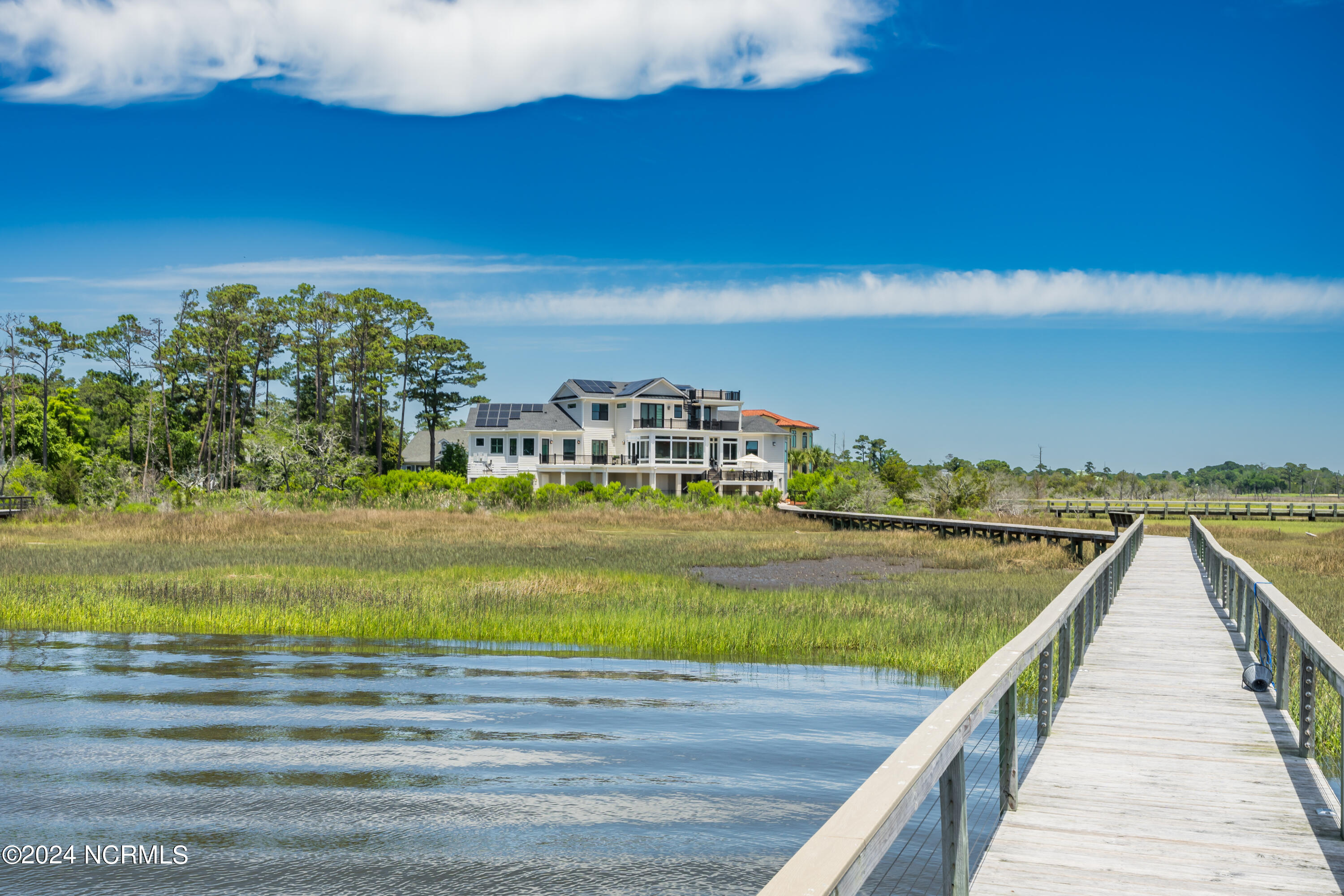 2544 Mariners Way SE