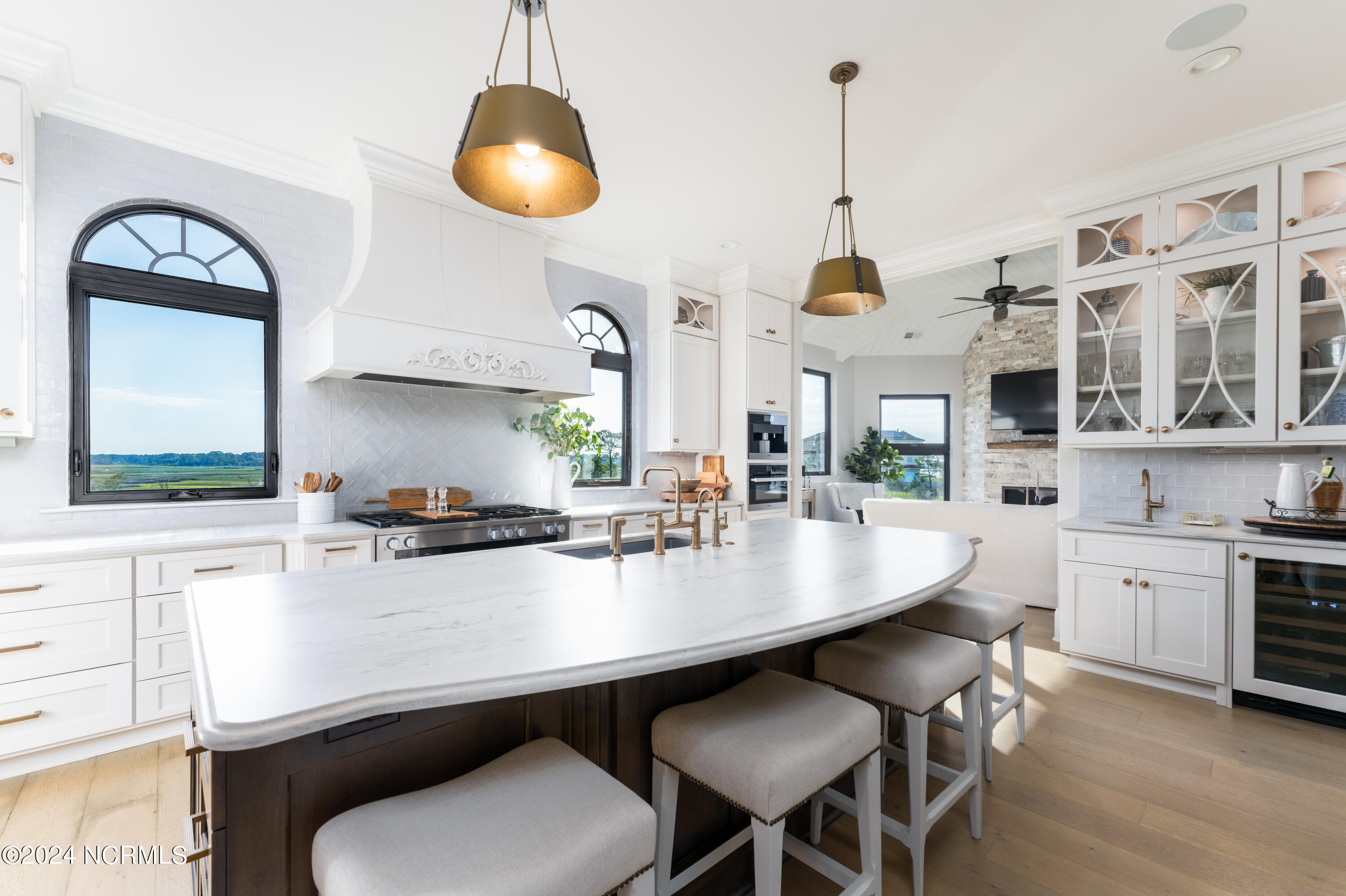 2544 Mariners Way SE