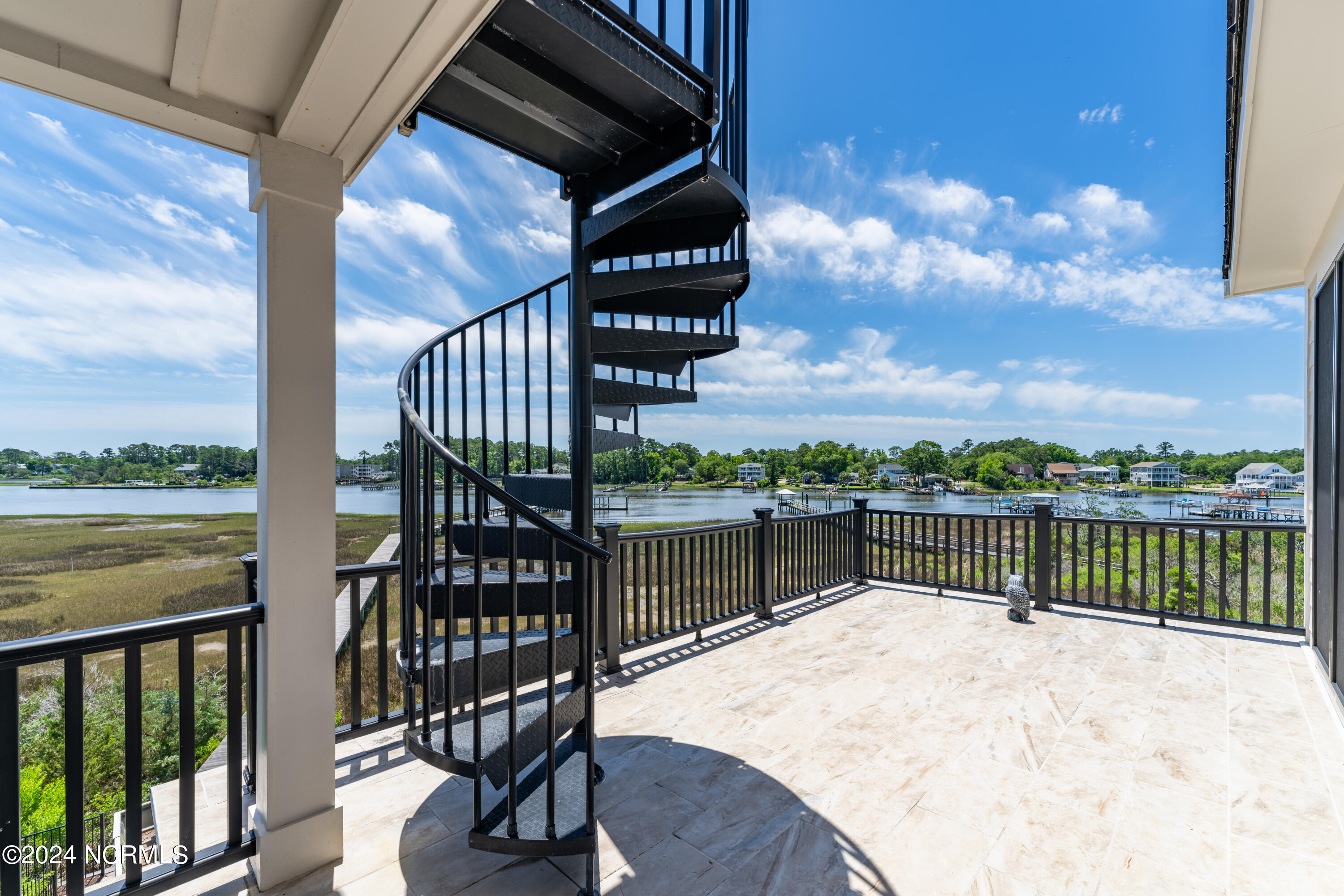 2544 Mariners Way SE