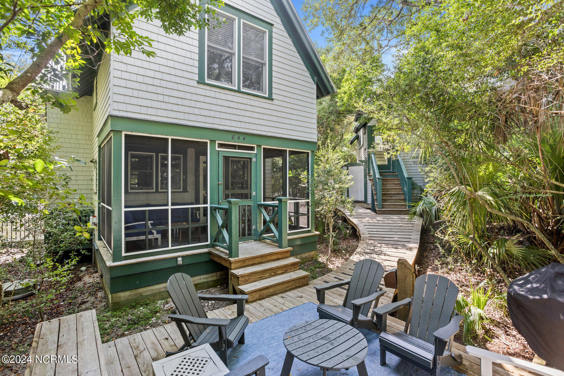 644 Chicamacomico Way, 1