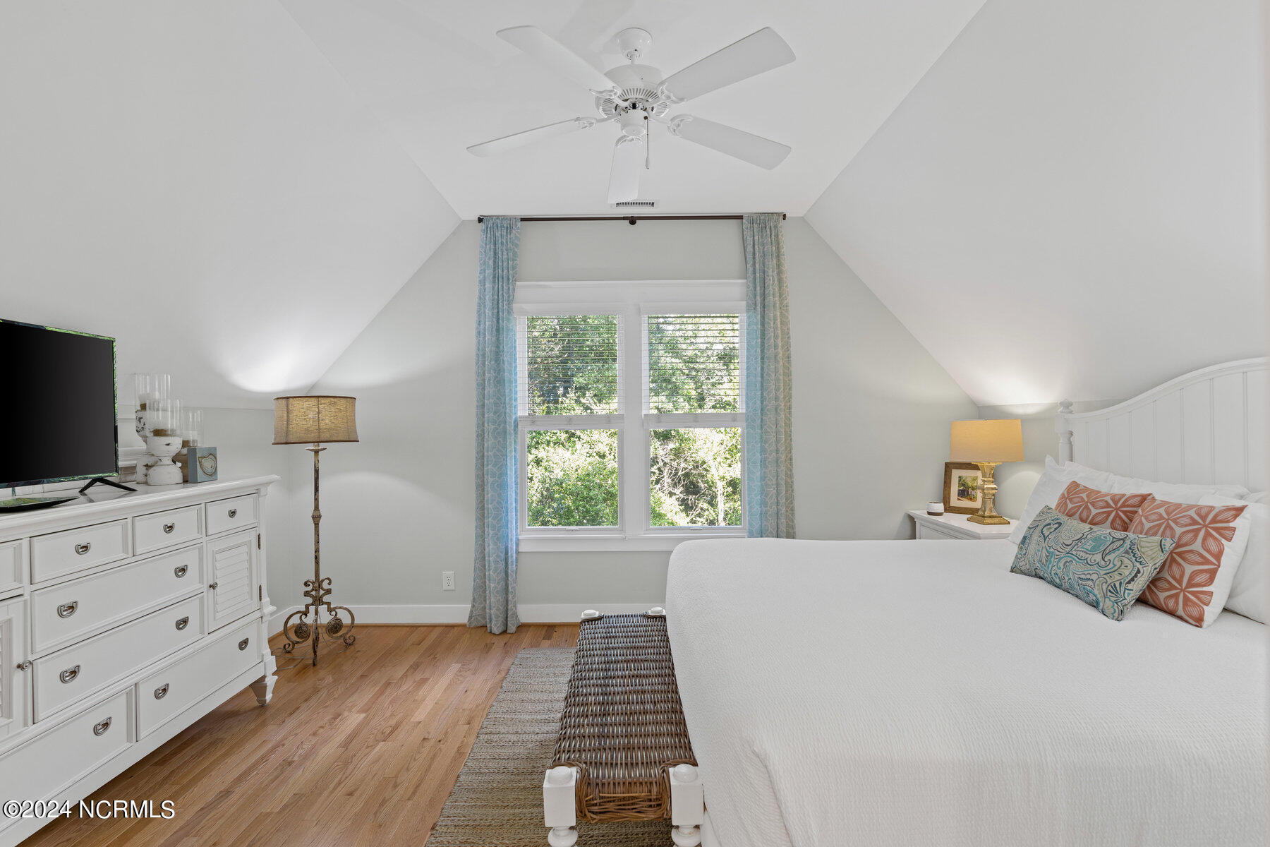 644 Chicamacomico Way, 1