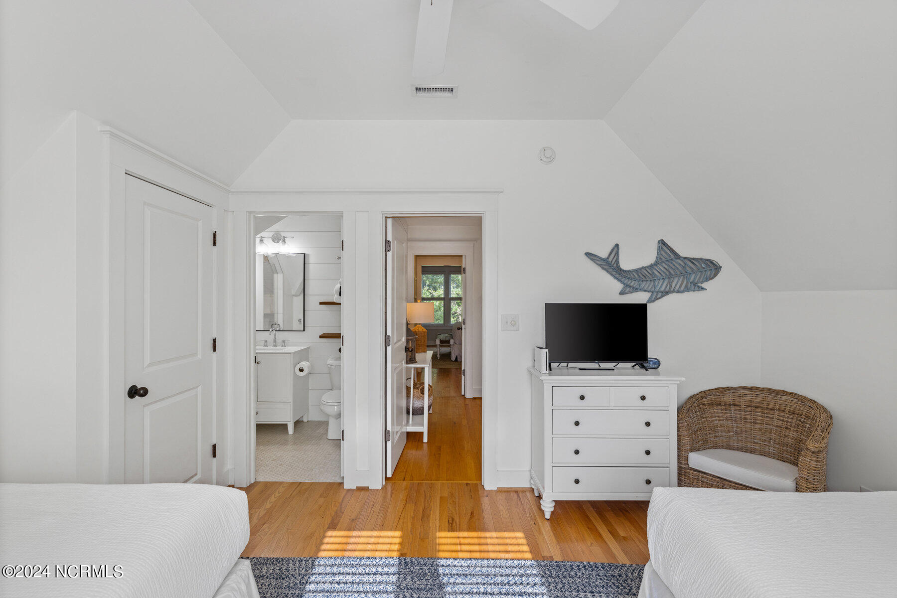 644 Chicamacomico Way, 1