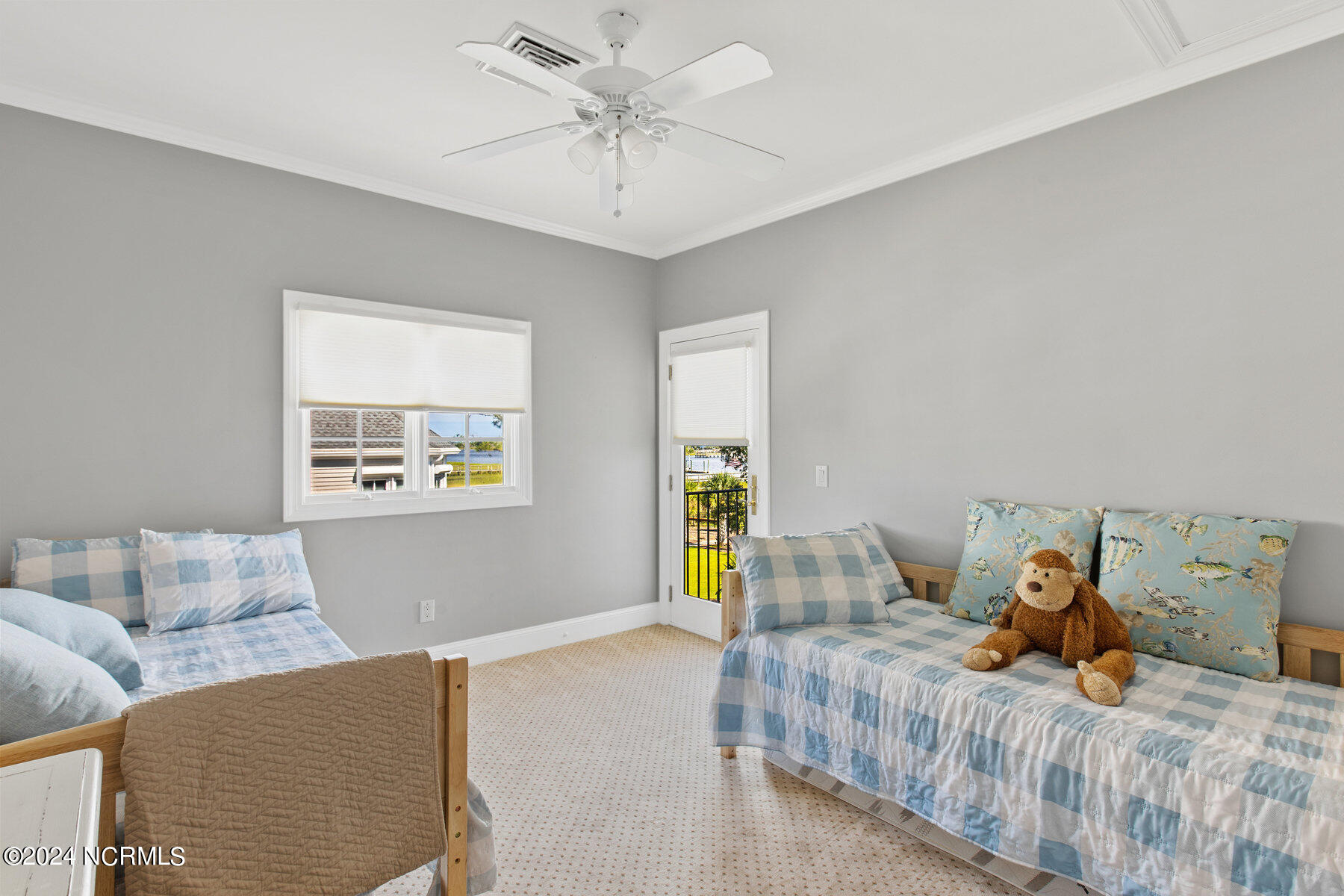 2566 Mariners Way SE