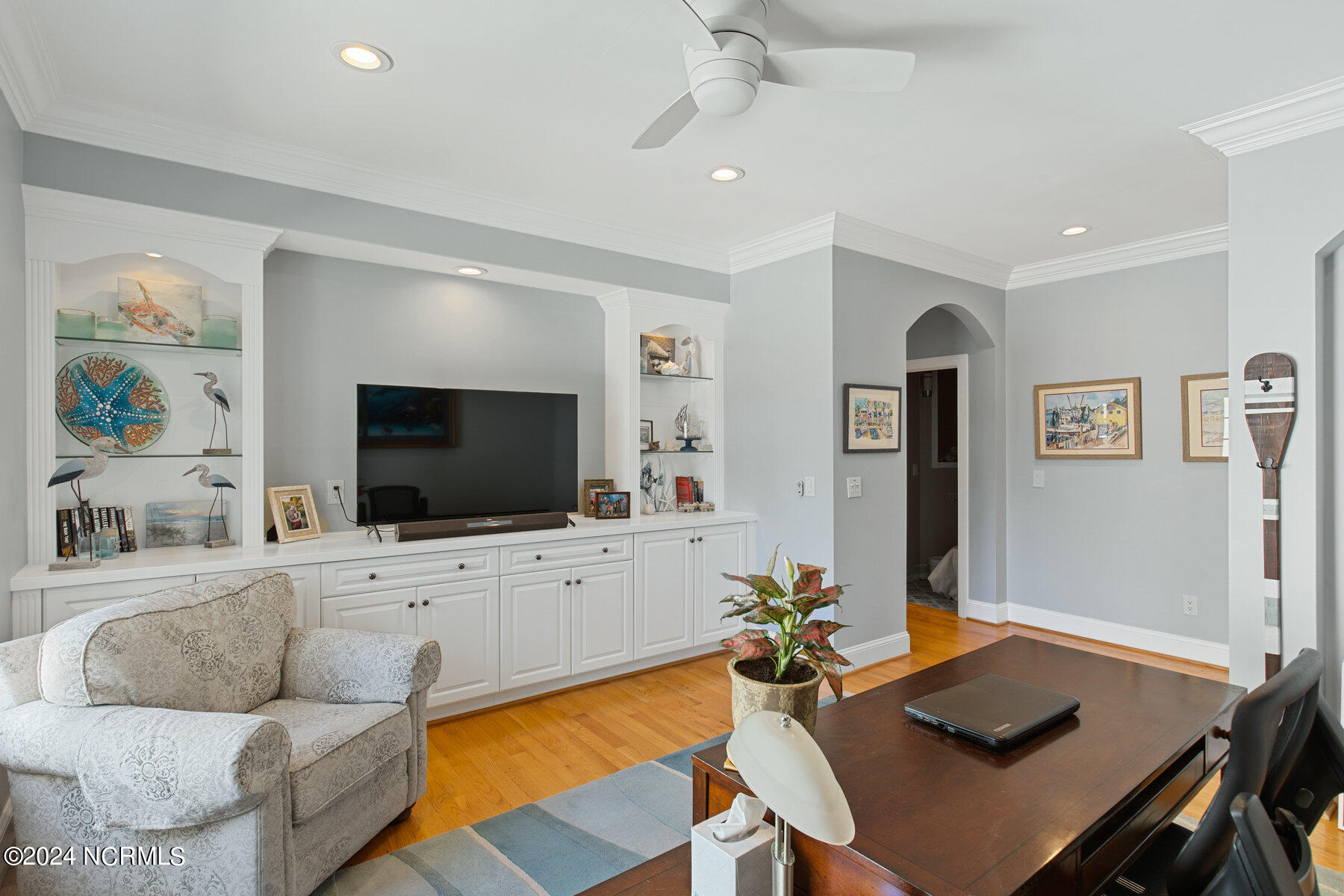 2566 Mariners Way SE