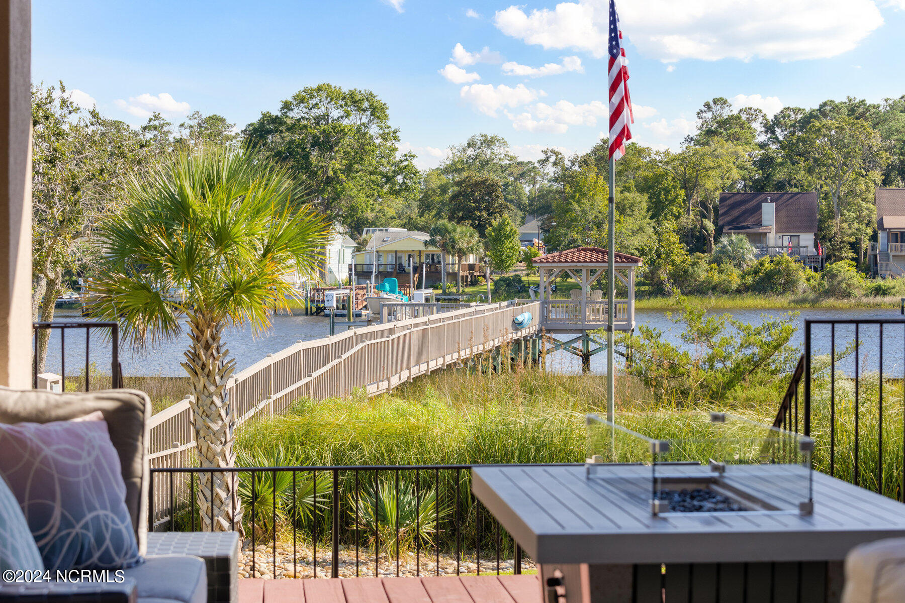 2566 Mariners Way SE