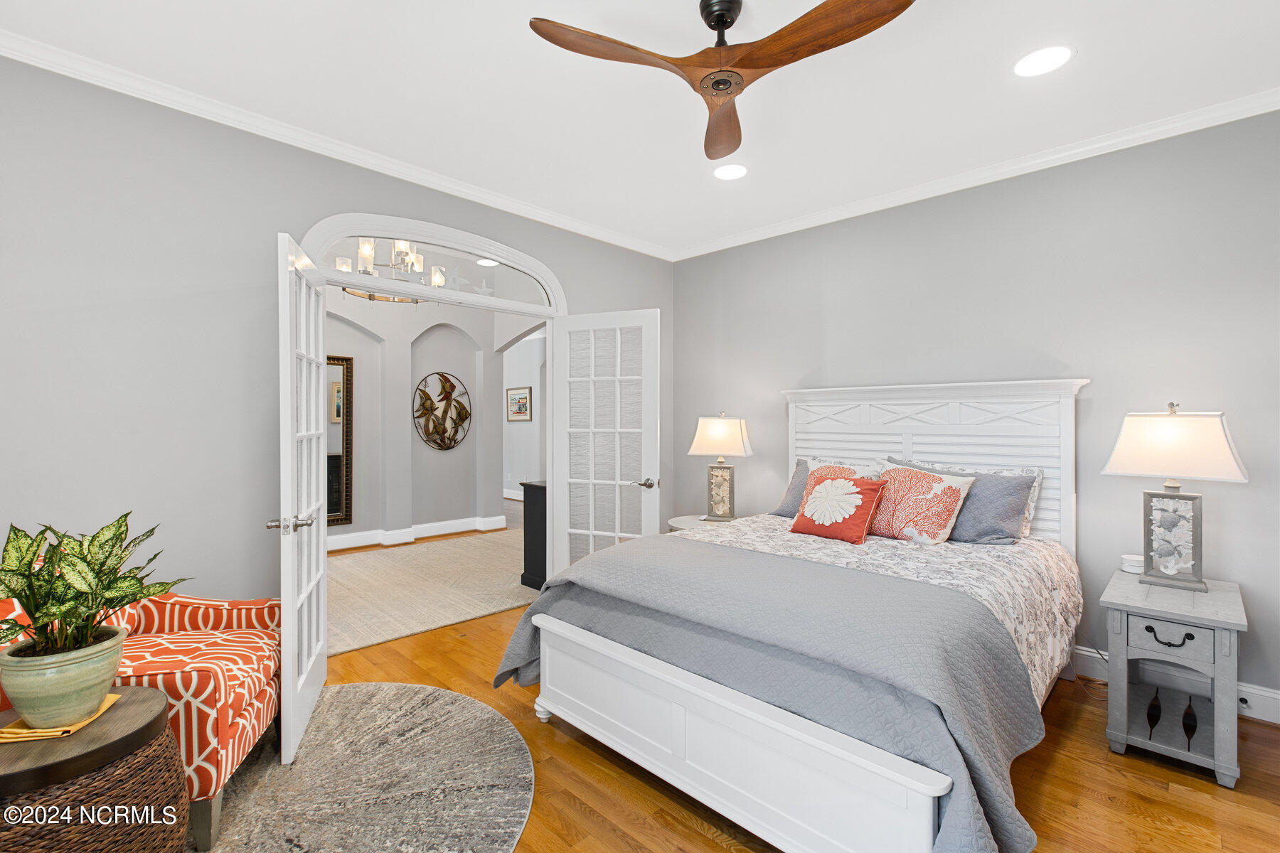 2566 Mariners Way SE