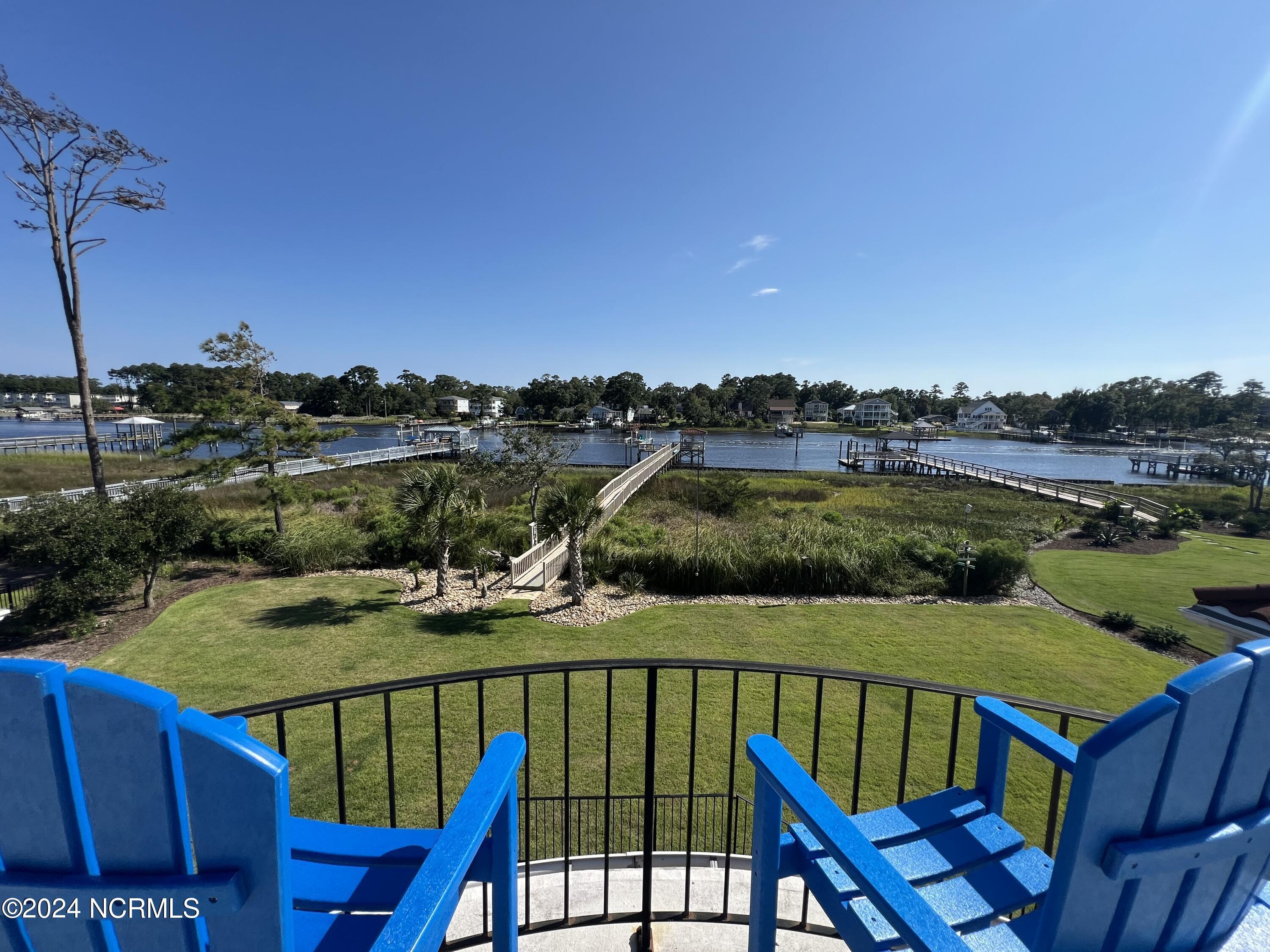 2566 Mariners Way SE