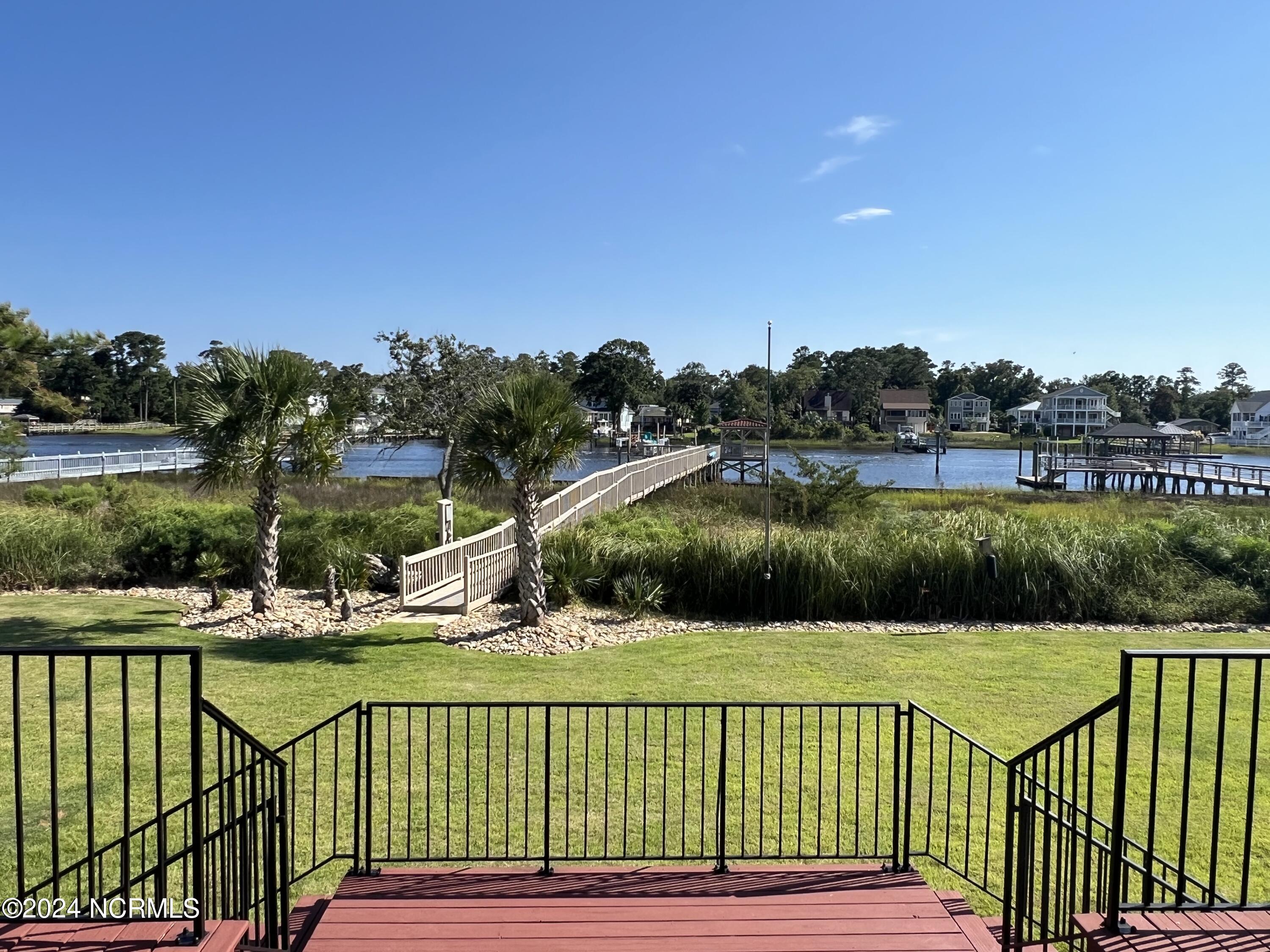 2566 Mariners Way SE