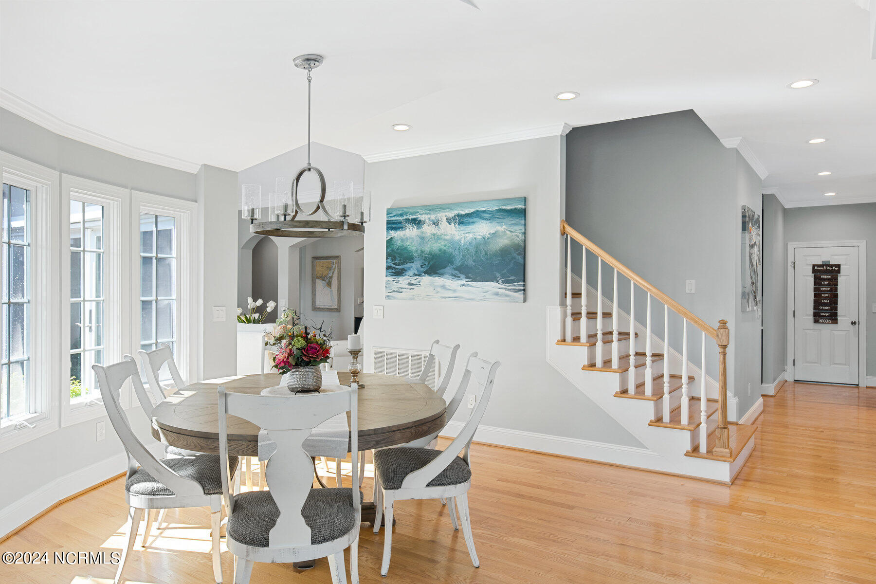 2566 Mariners Way SE