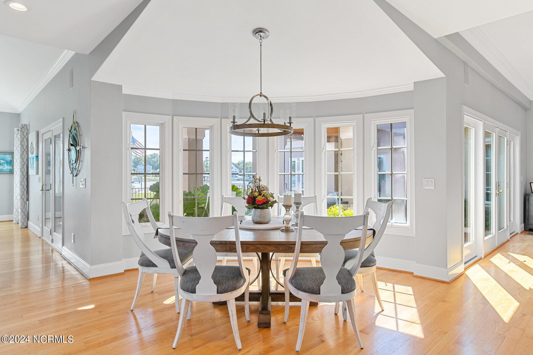 2566 Mariners Way SE