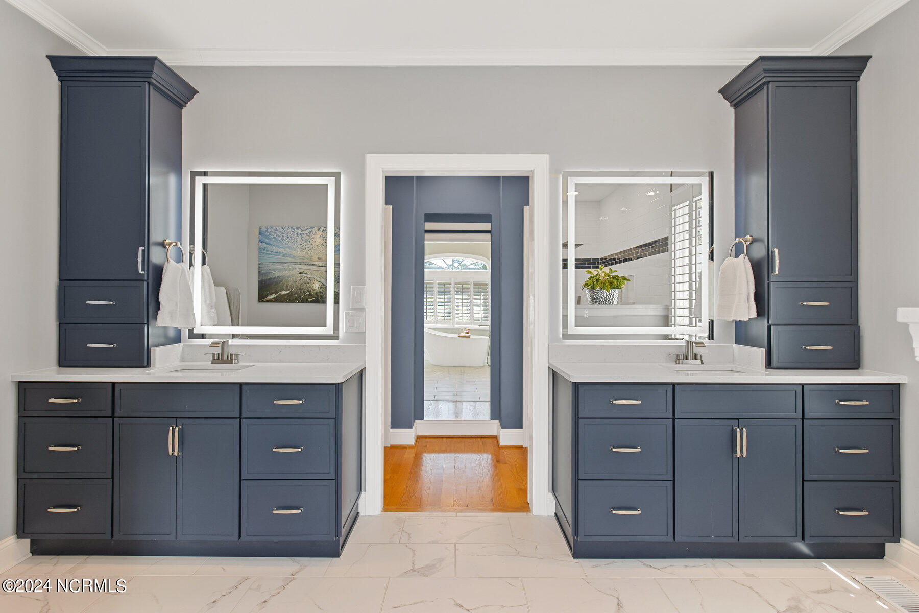 2566 Mariners Way SE