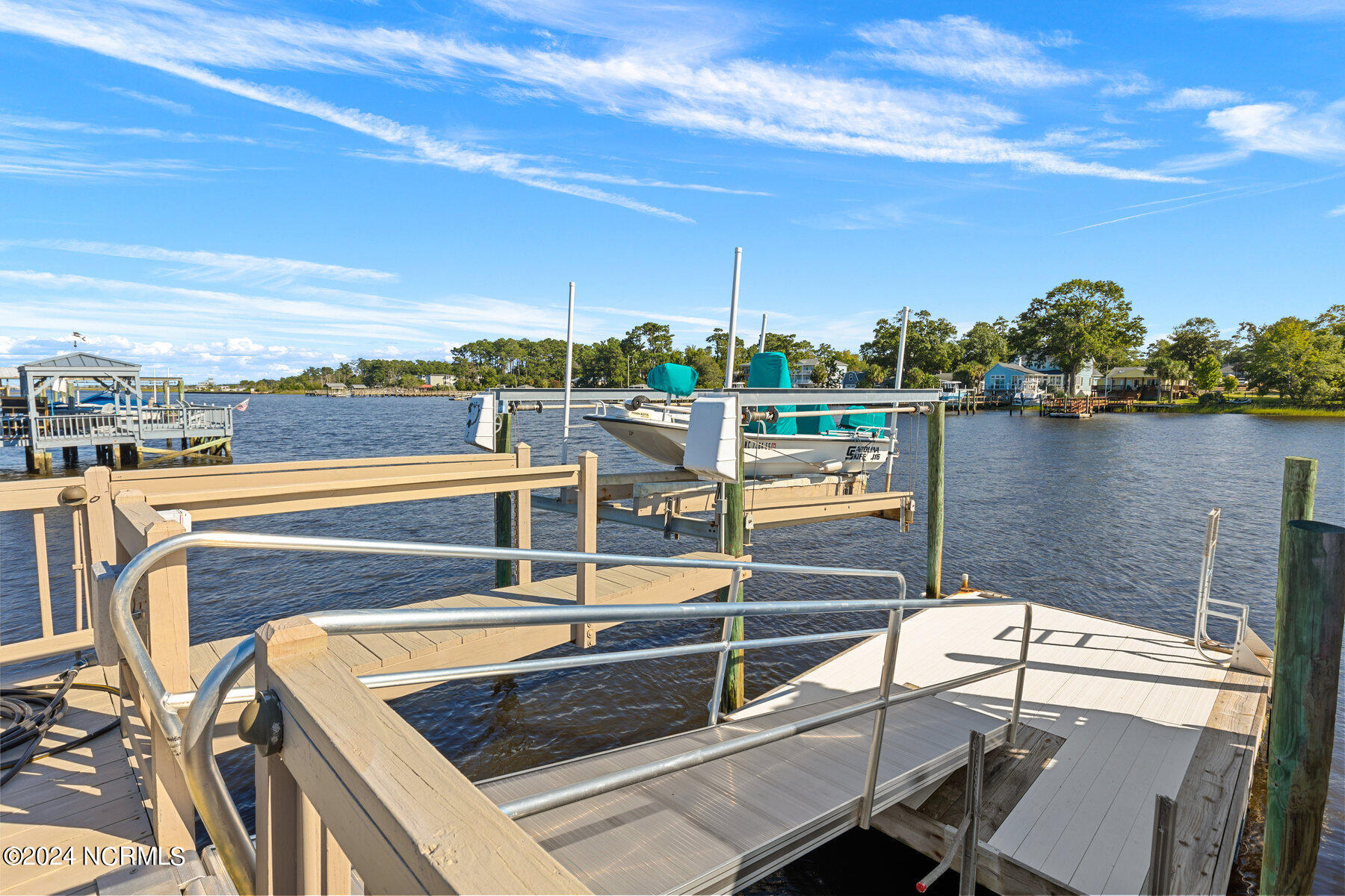 2566 Mariners Way SE