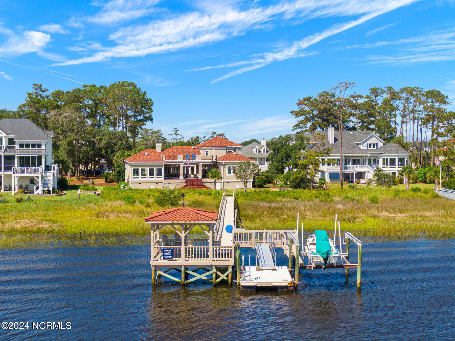 2566 Mariners Way SE