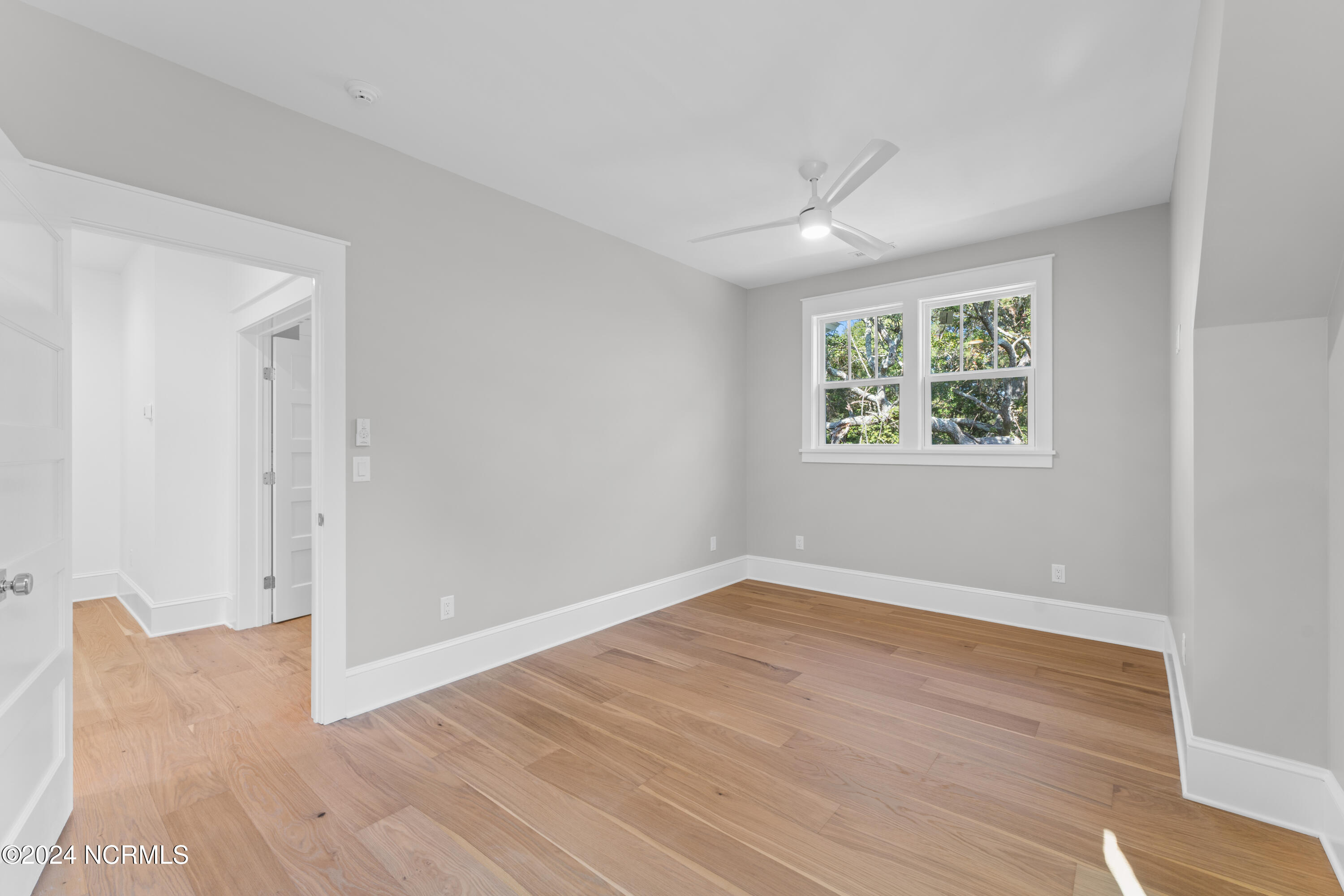 19 Fort Holmes Trail