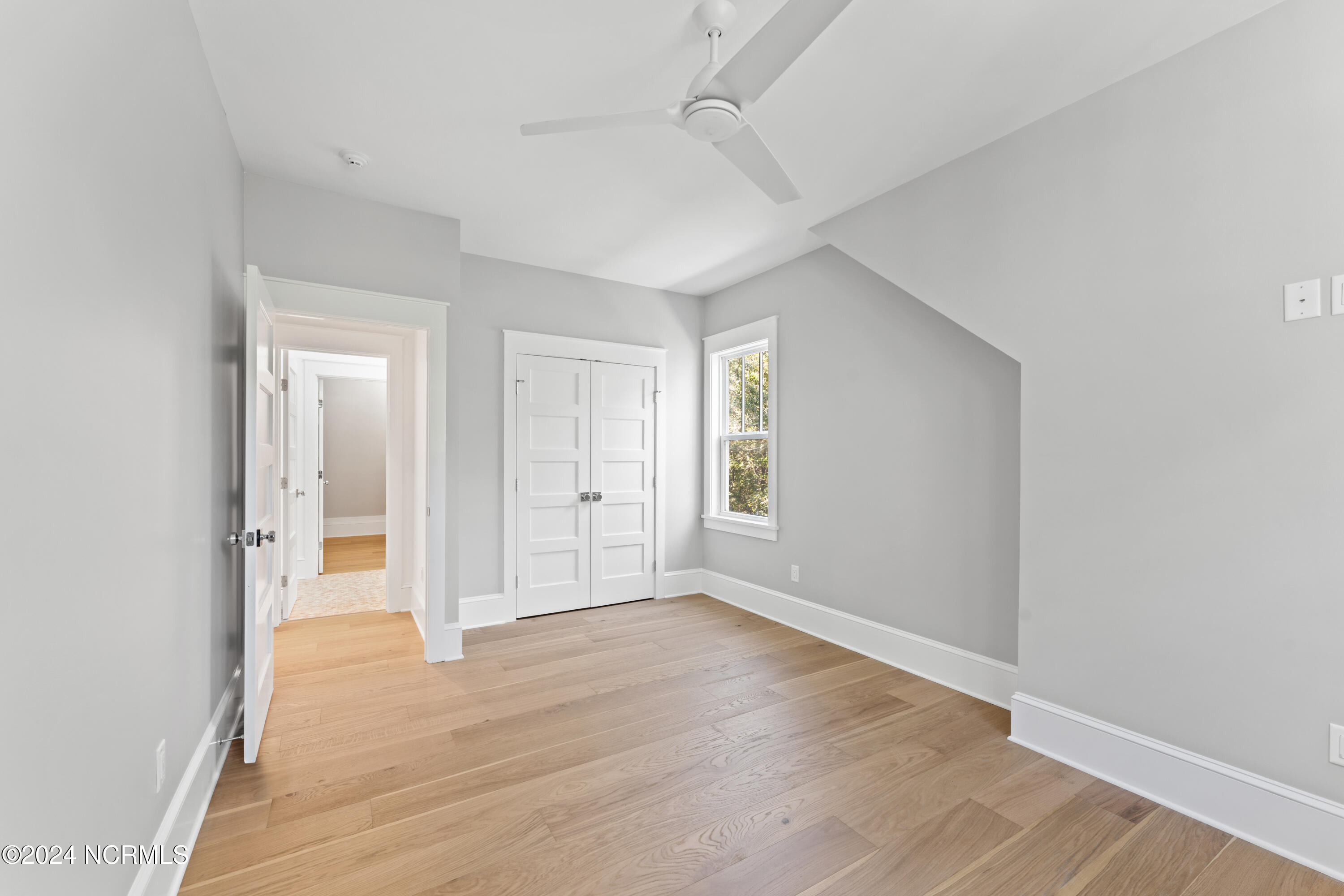 19 Fort Holmes Trail