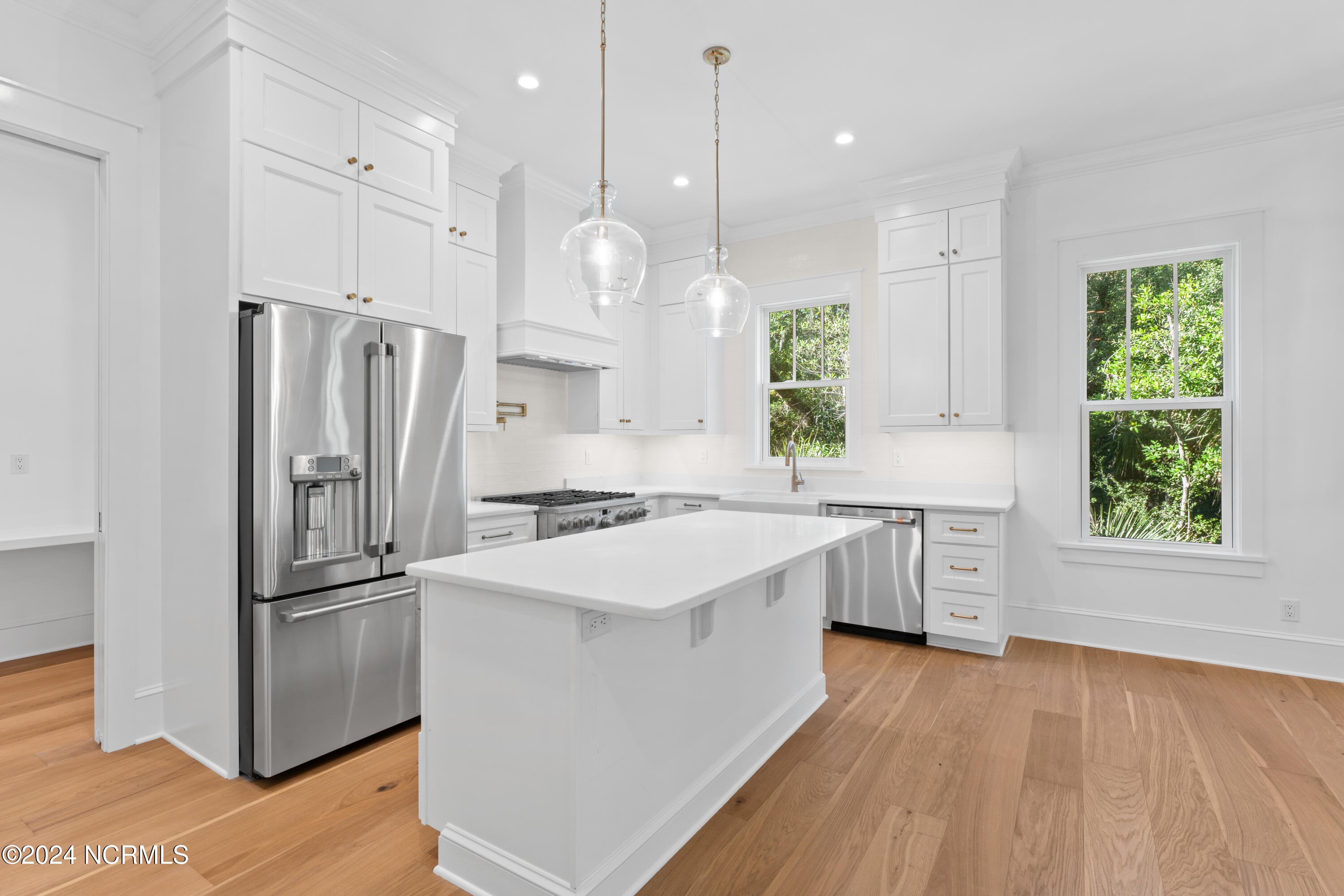 19 Fort Holmes Trail