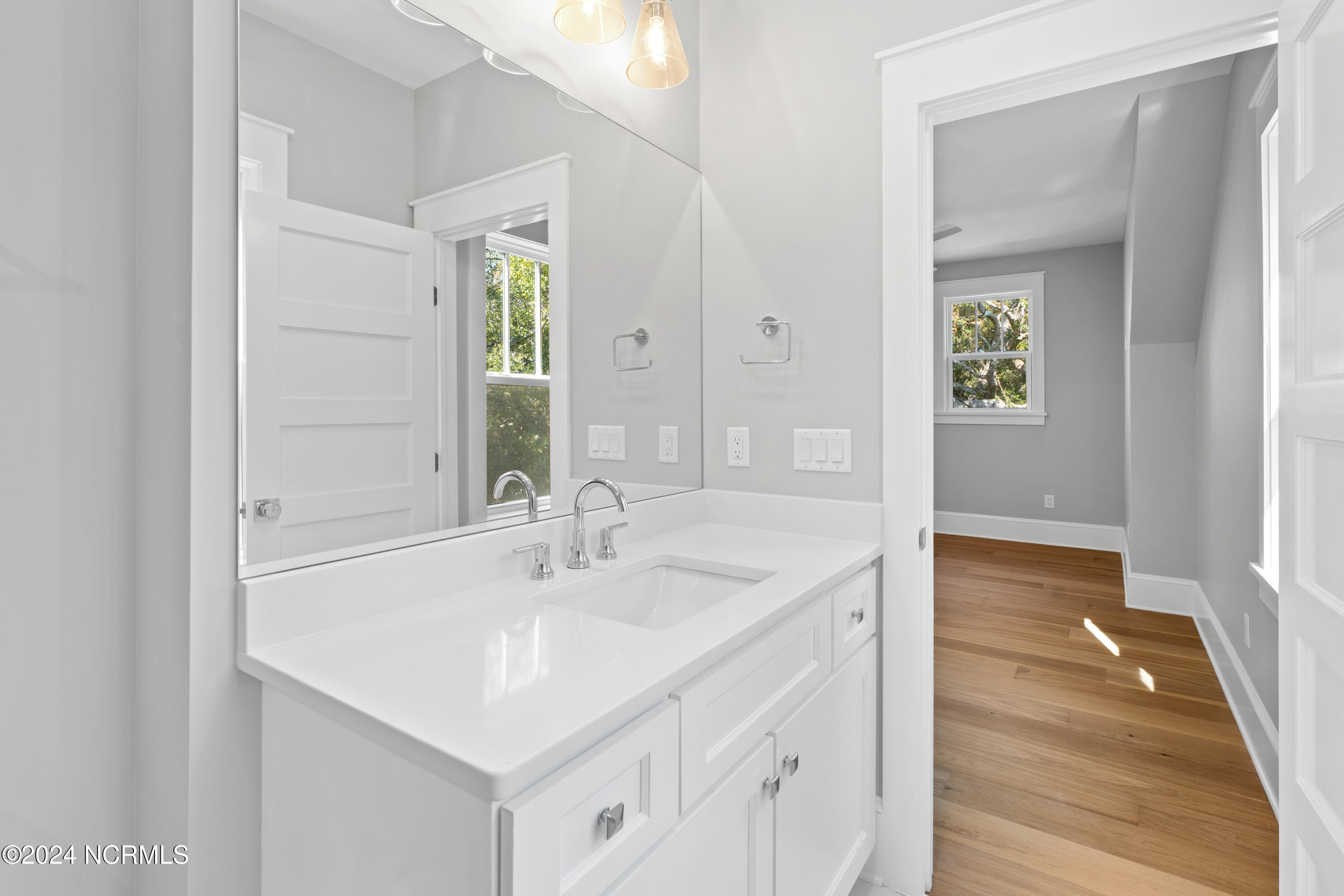 19 Fort Holmes Trail