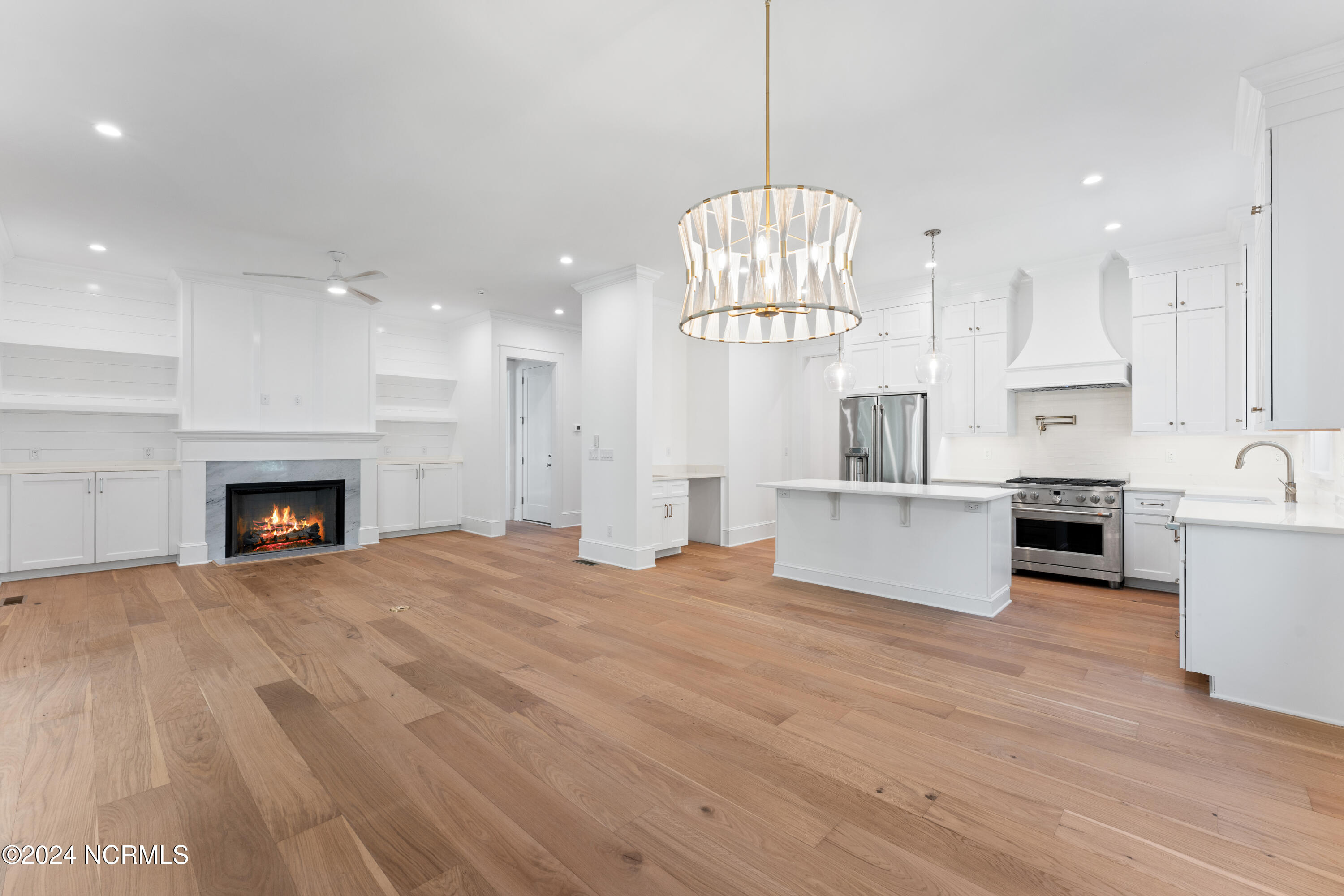 19 Fort Holmes Trail