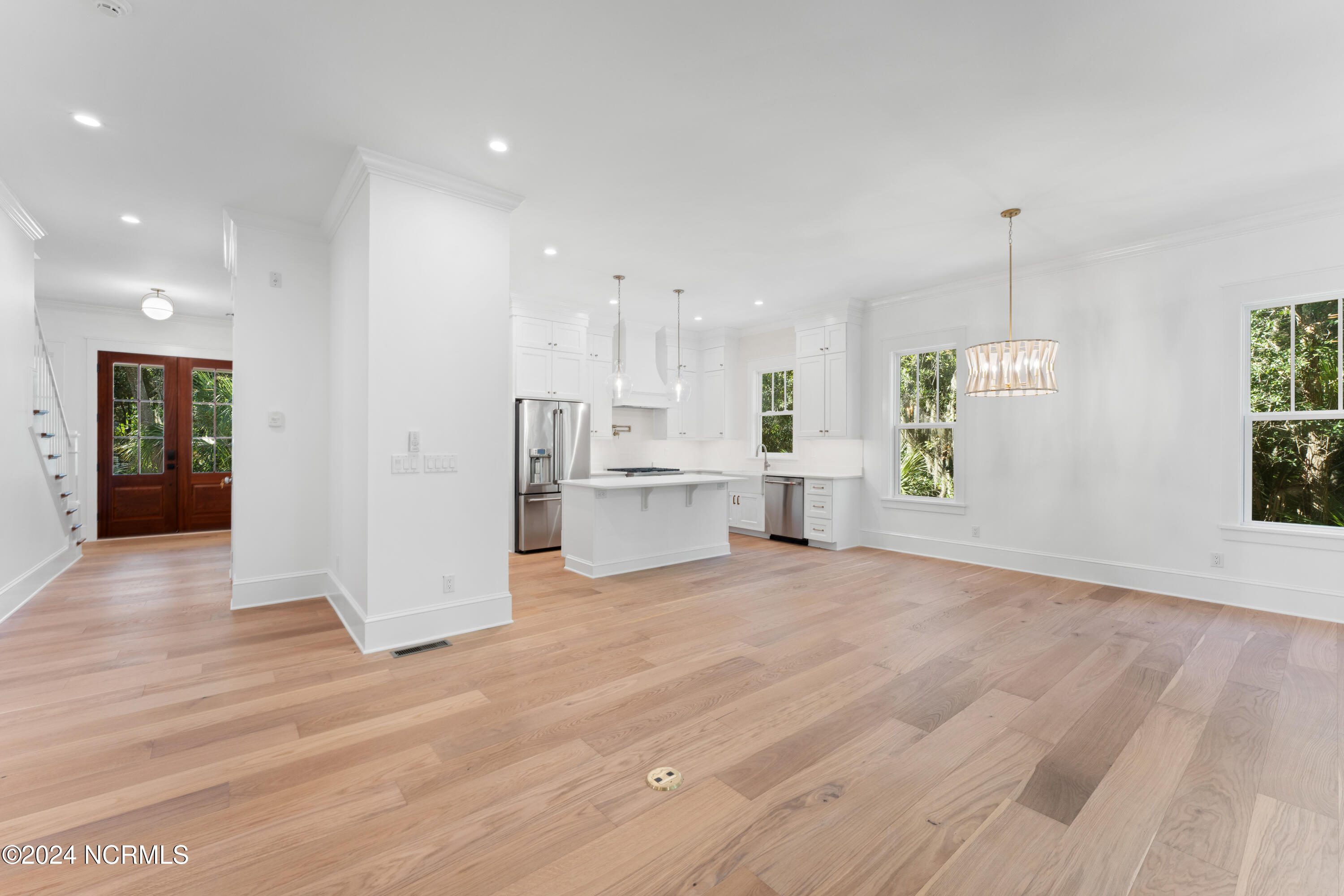 19 Fort Holmes Trail