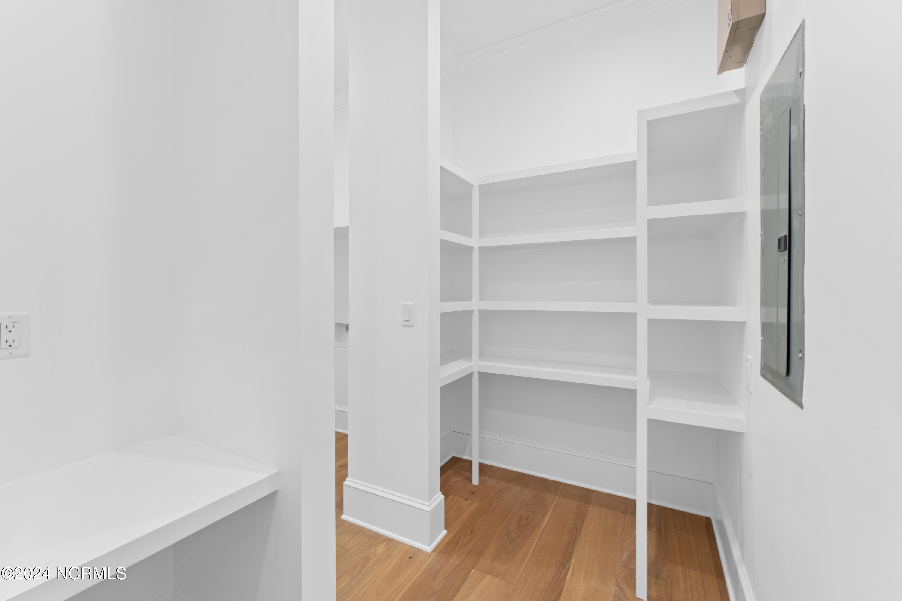 19 Fort Holmes Trail