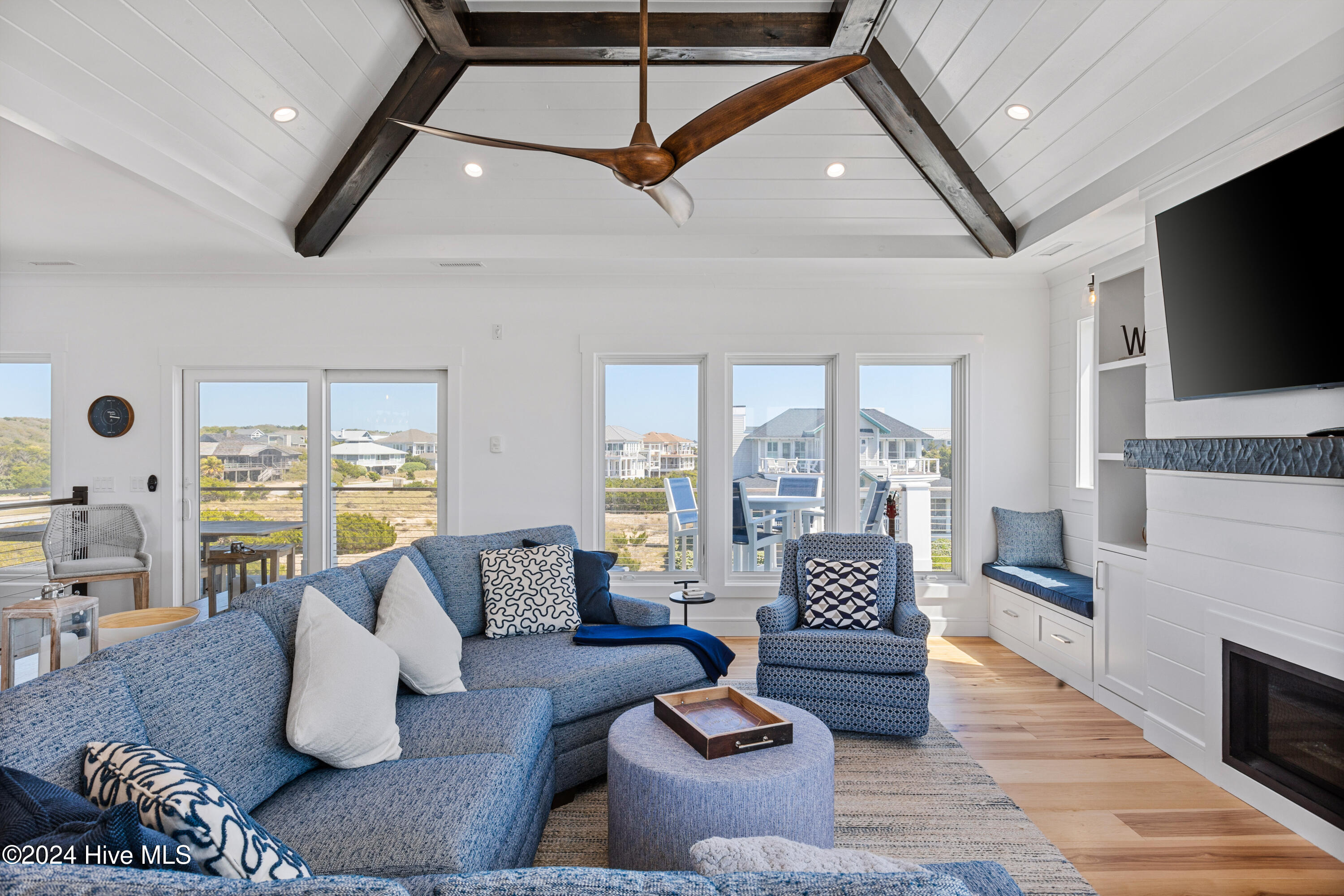 5 Sandspur Trail