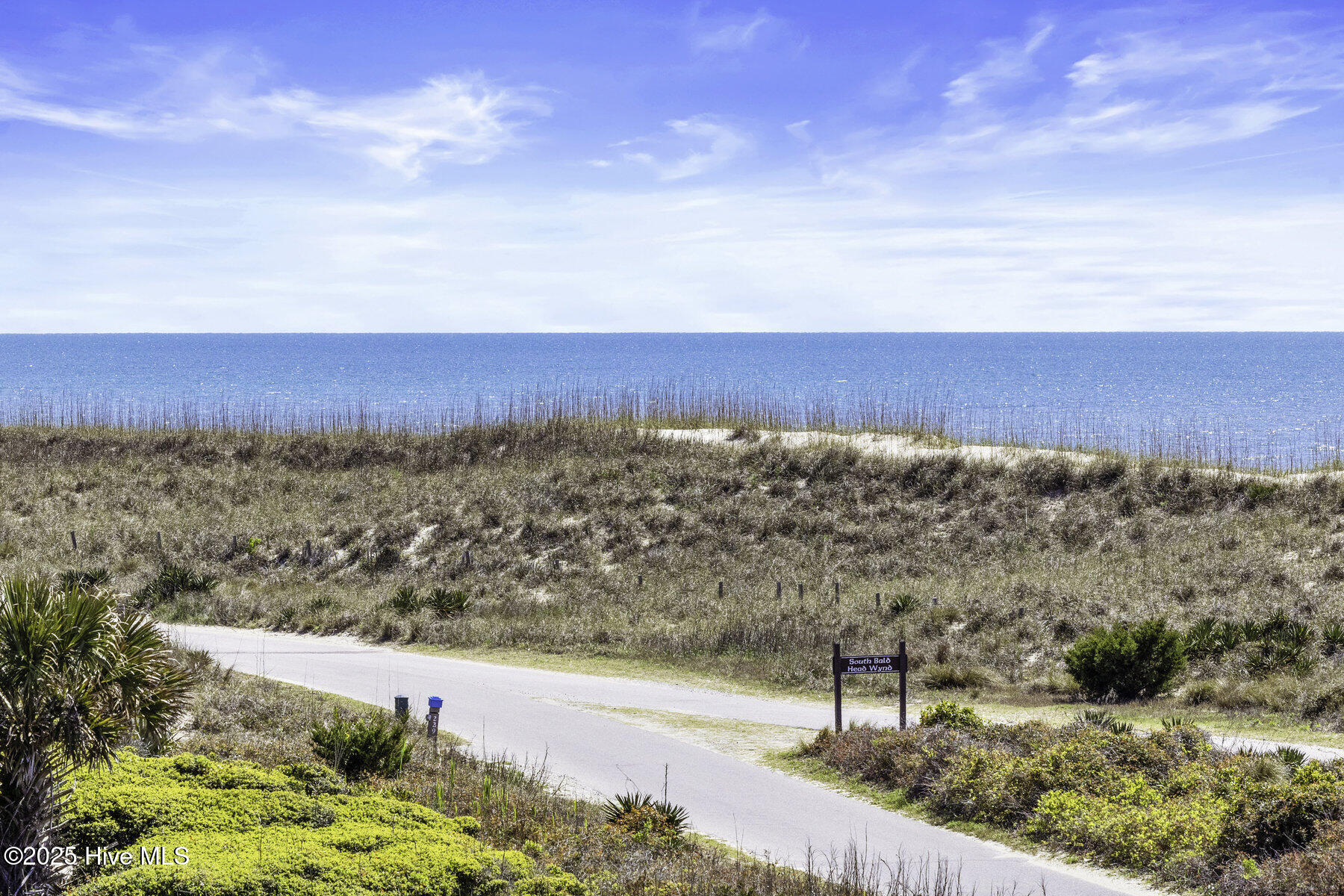 225 W Bald Head Wynd