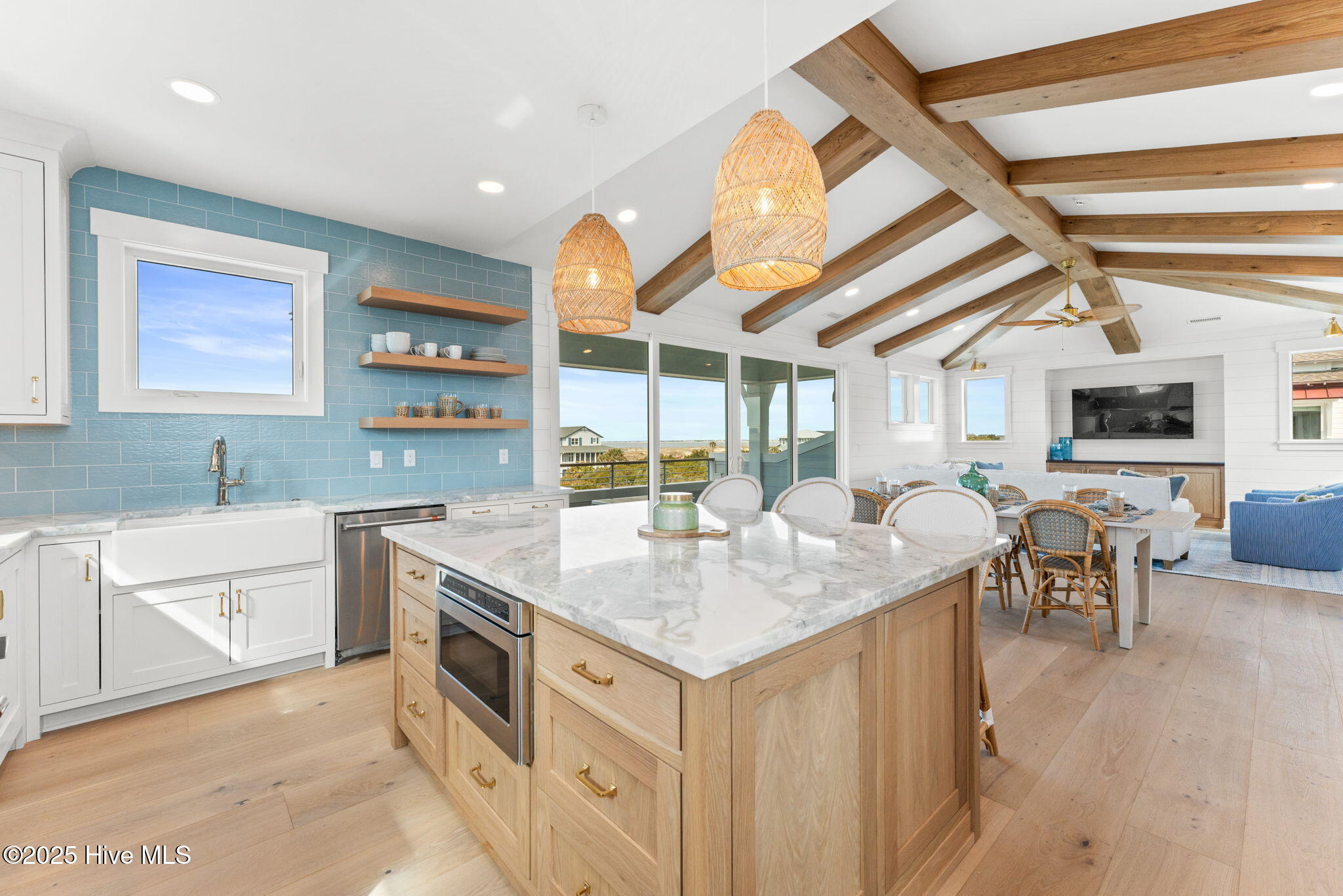 225 W Bald Head Wynd