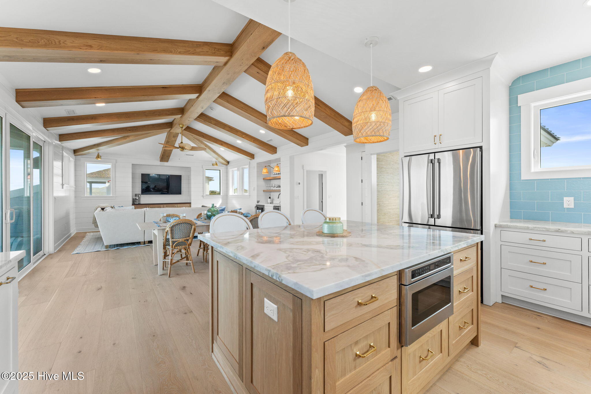 225 W Bald Head Wynd