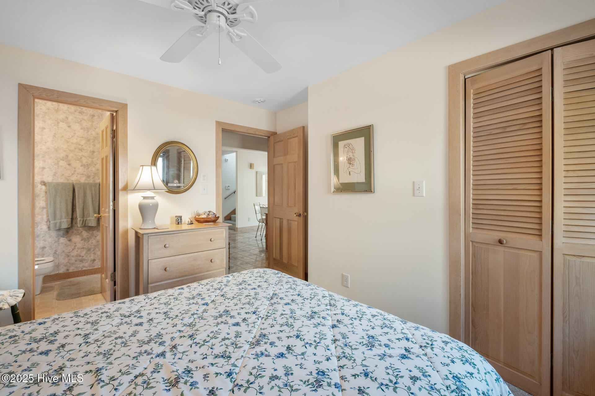 20 Laughing Gull Trail