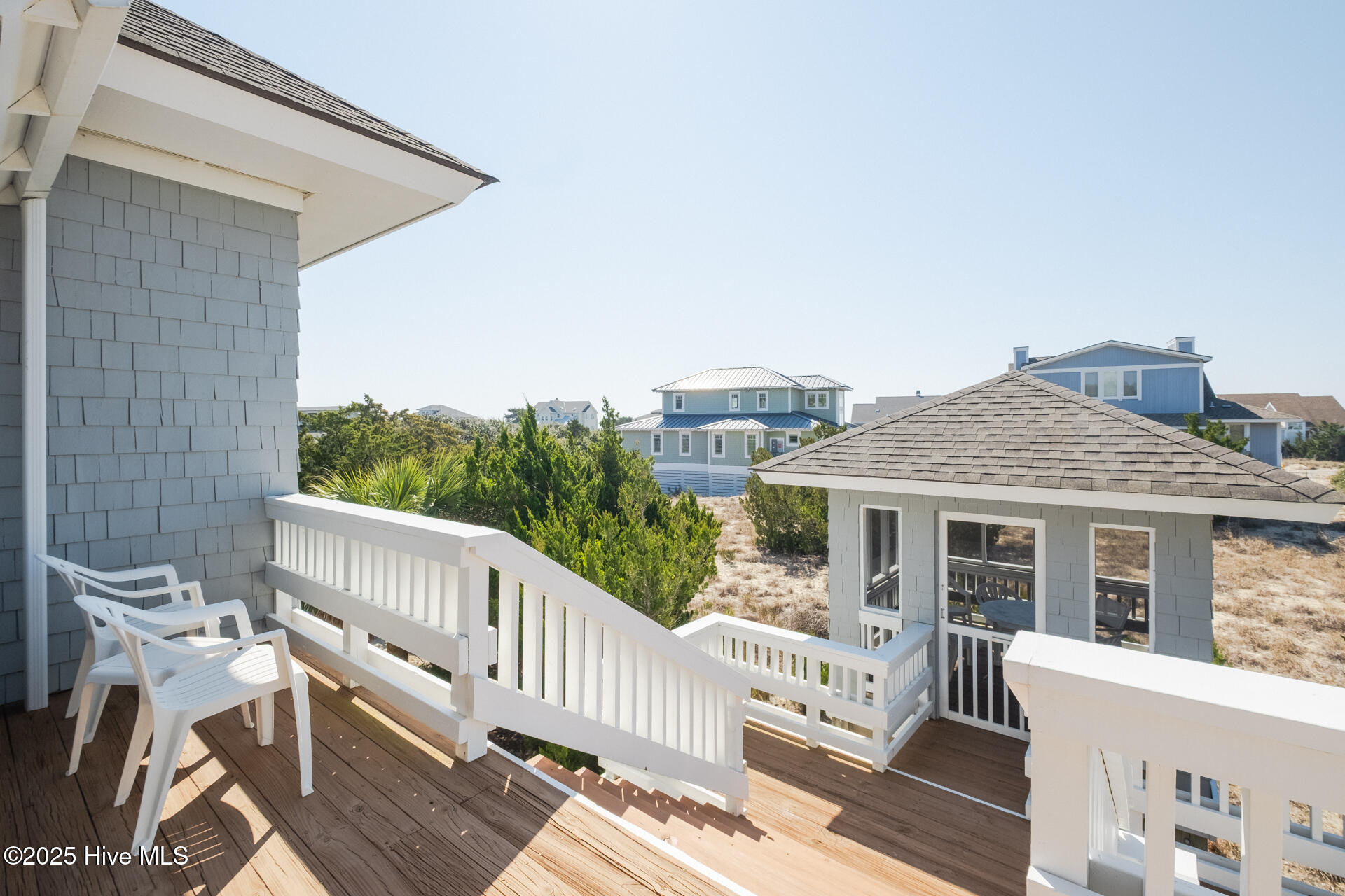 20 Laughing Gull Trail