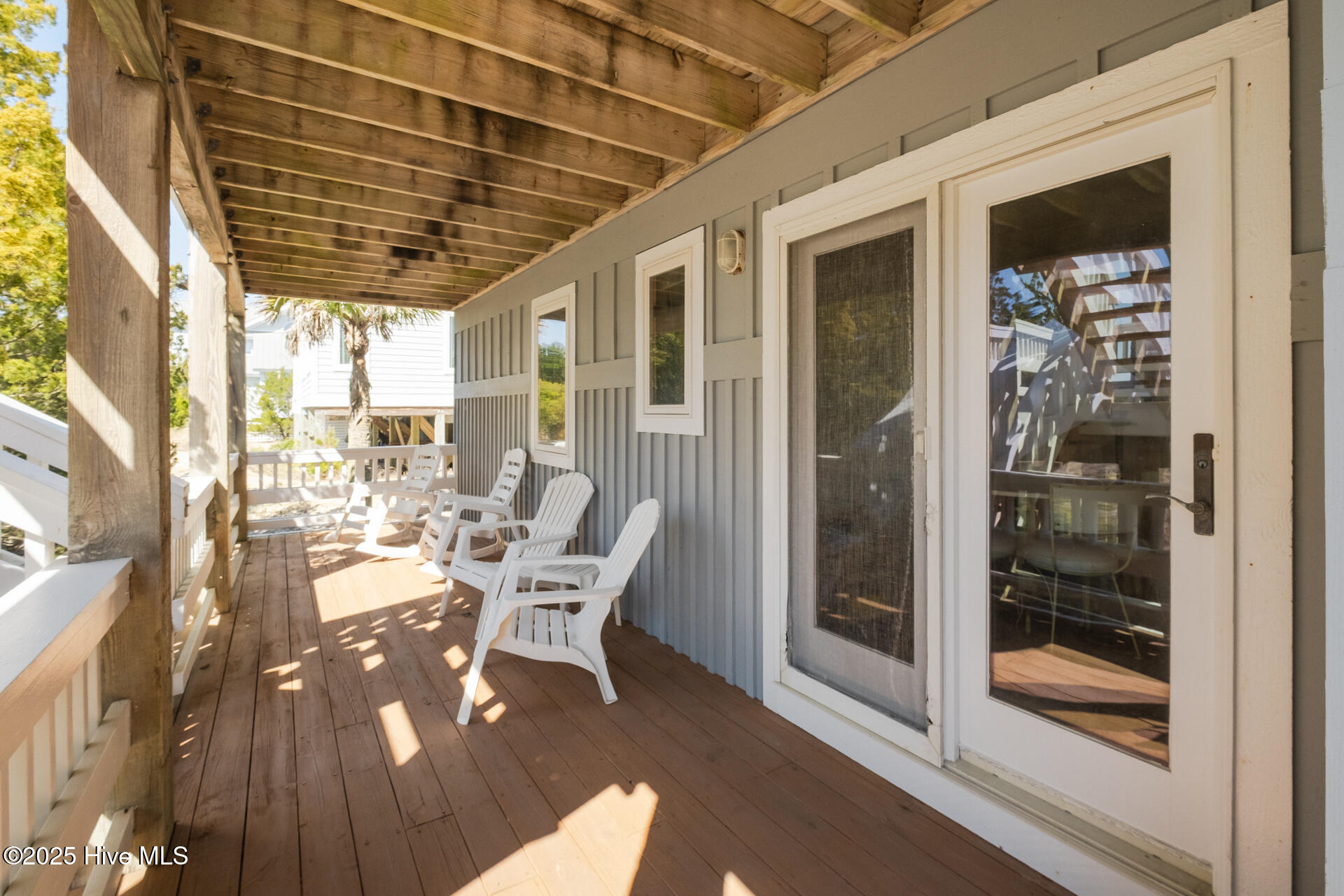 20 Laughing Gull Trail