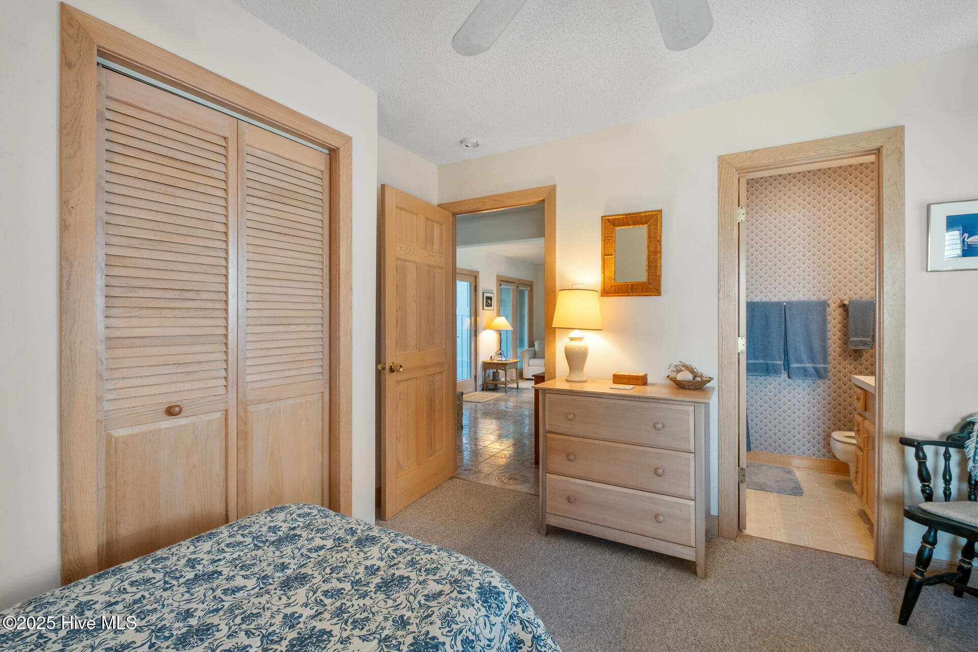 20 Laughing Gull Trail