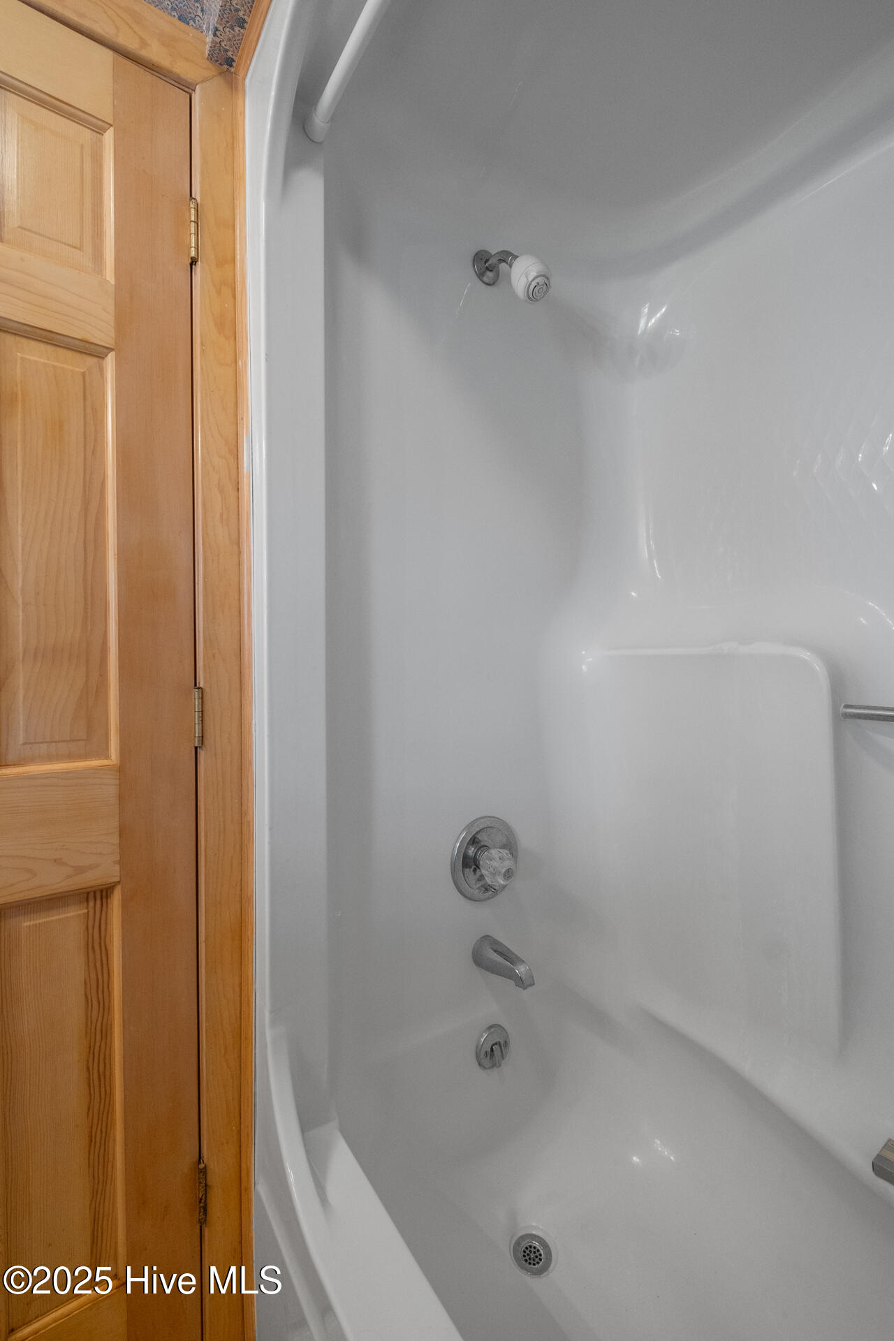 20 Laughing Gull Trail